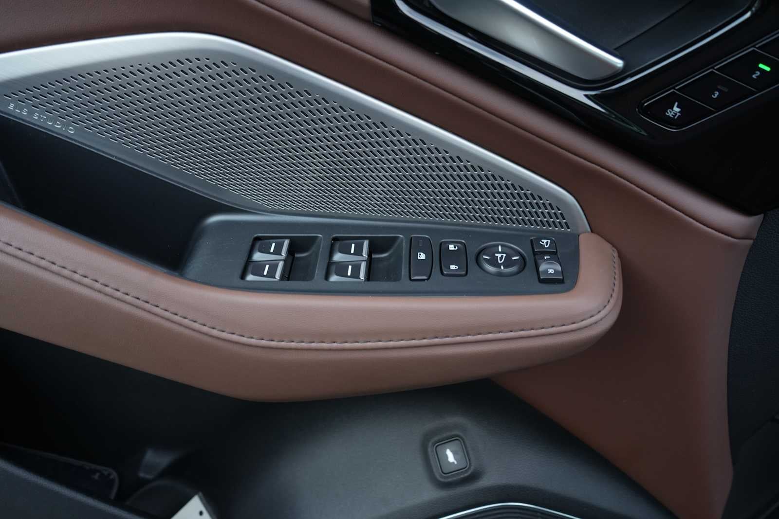2024 Acura MDX SH-AWD w/Technology Package