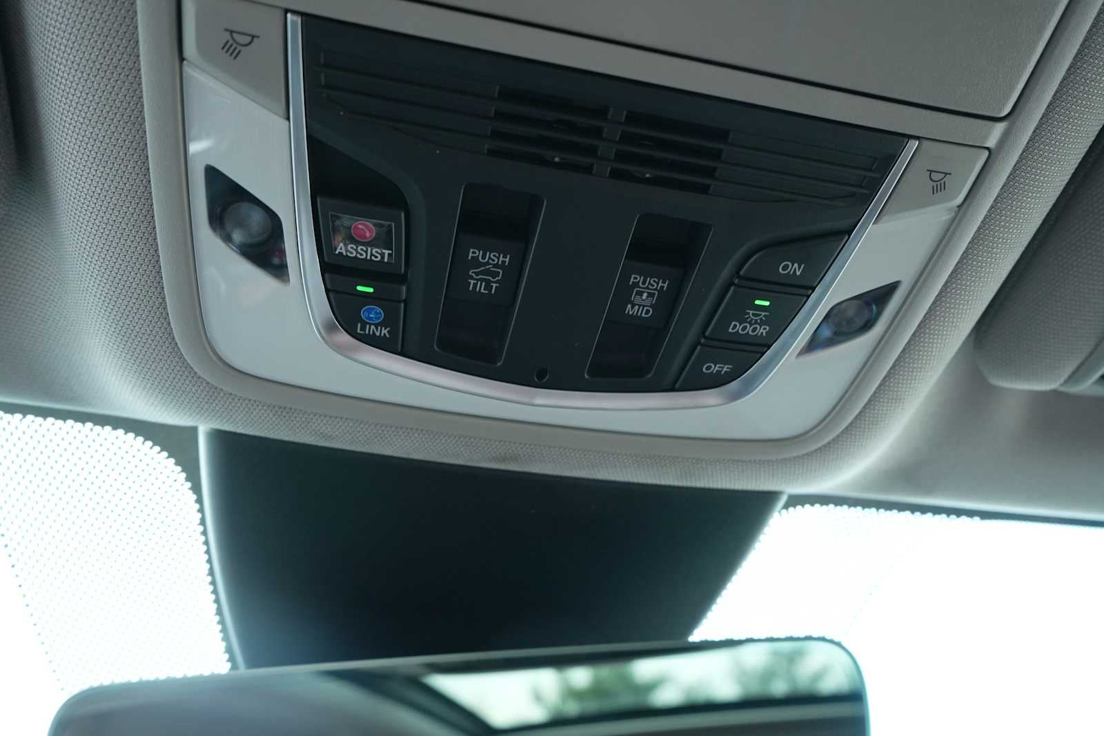 2024 Acura MDX SH-AWD w/Technology Package