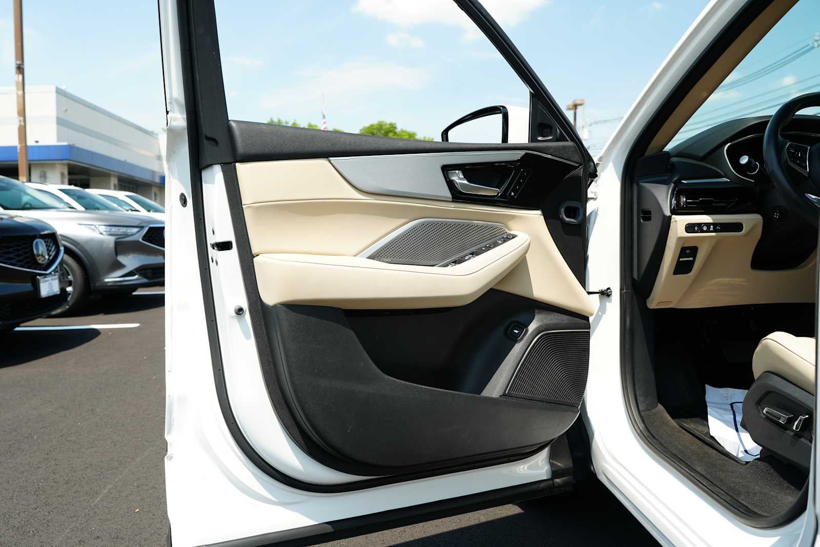 2024 Acura MDX SH-AWD w/Technology Package