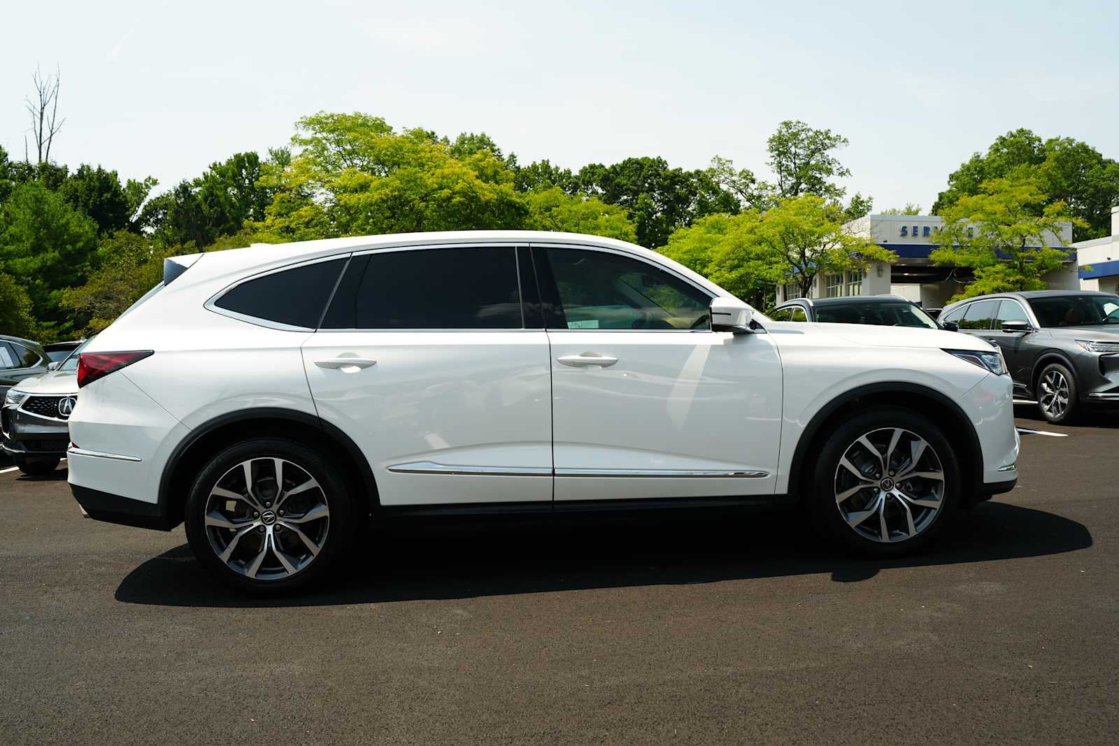 2024 Acura MDX SH-AWD w/Technology Package