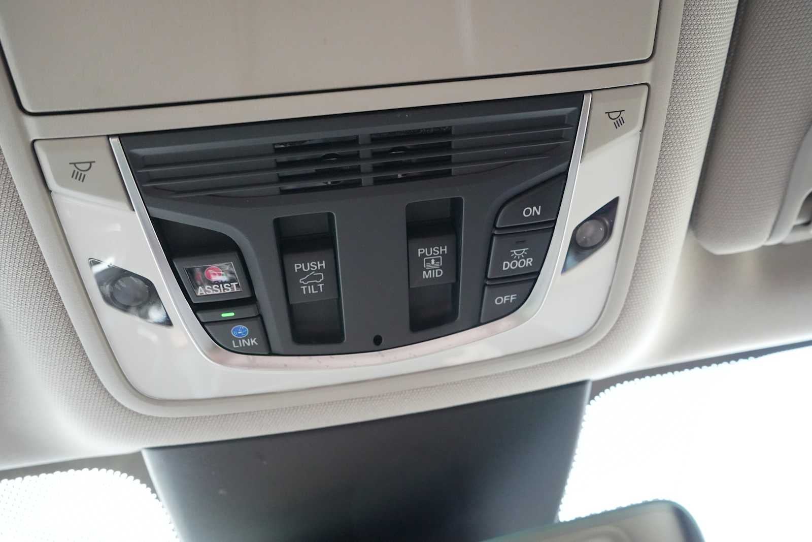 2024 Acura MDX SH-AWD w/Technology Package