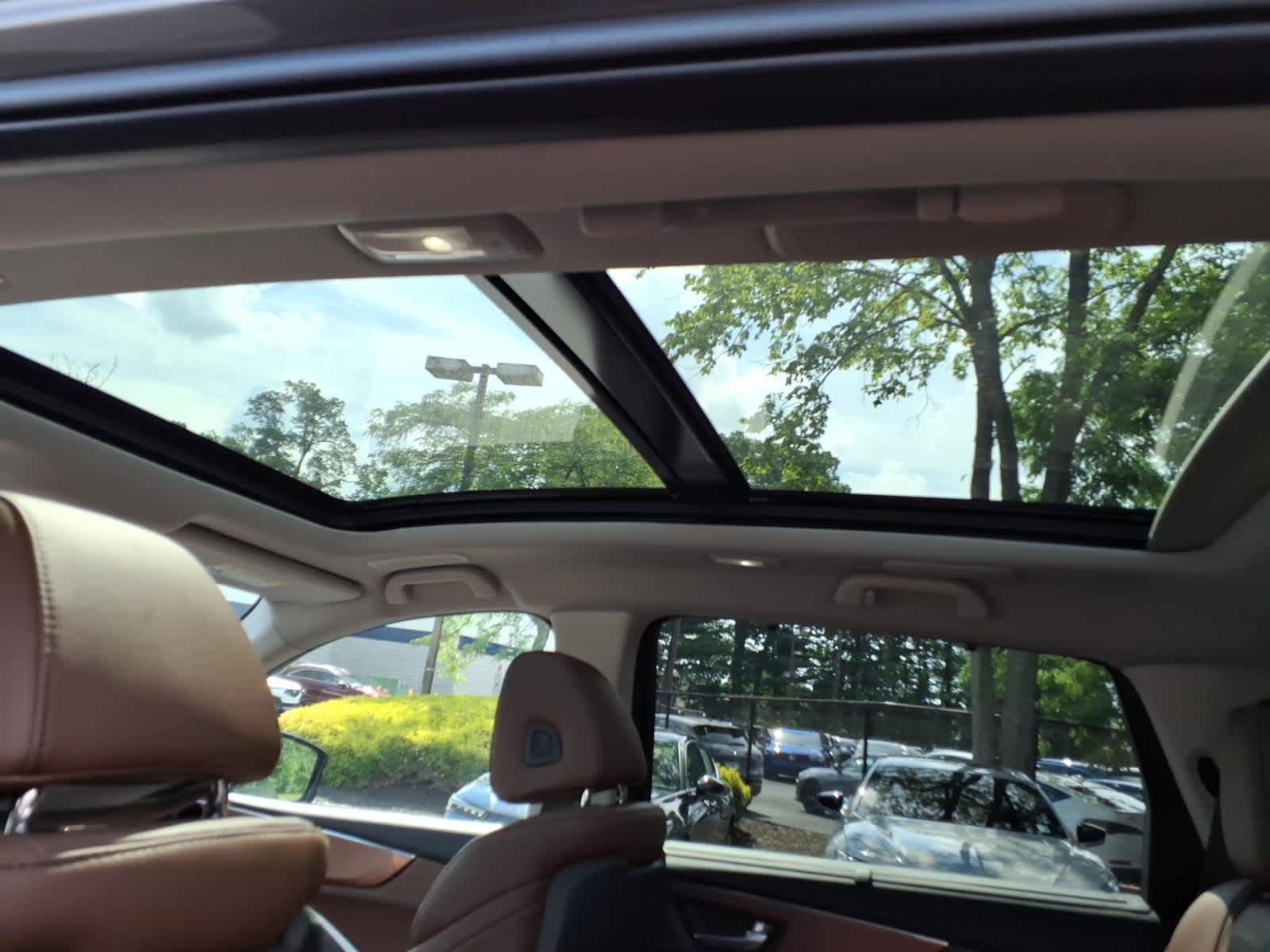 2025 Acura MDX SH-AWD w/Technology Package
