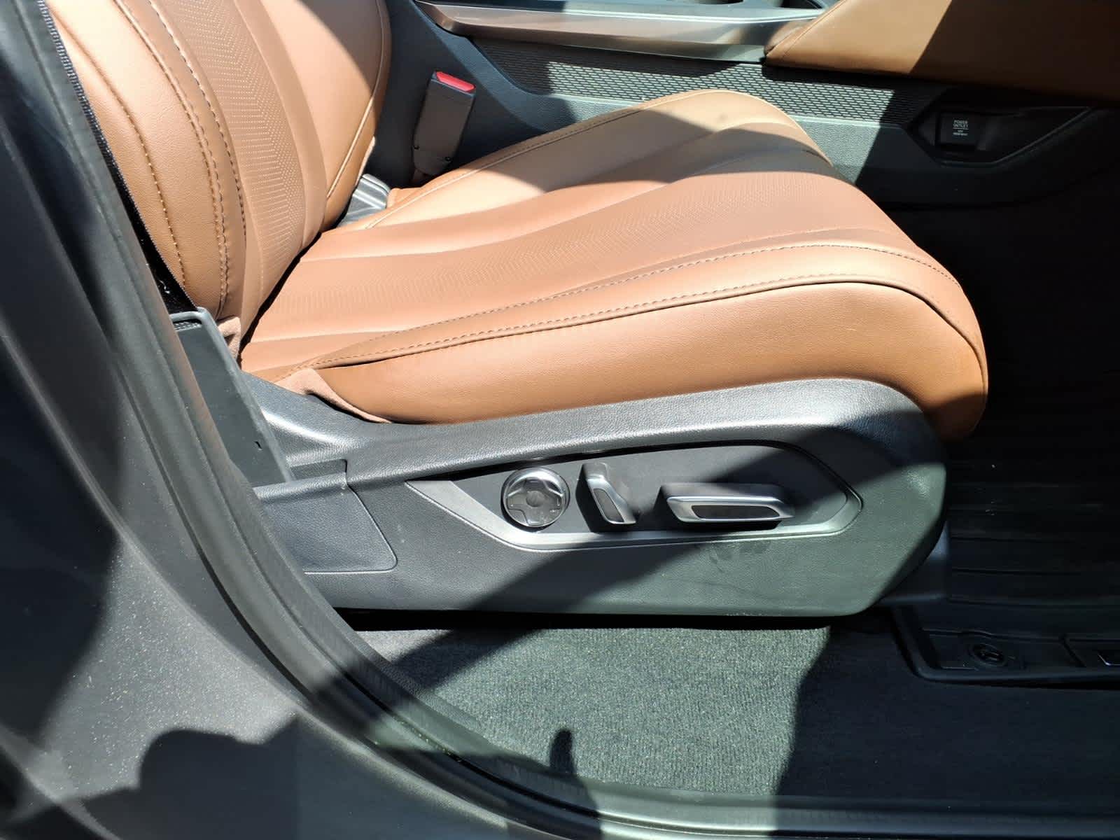 2025 Acura MDX SH-AWD w/Technology Package