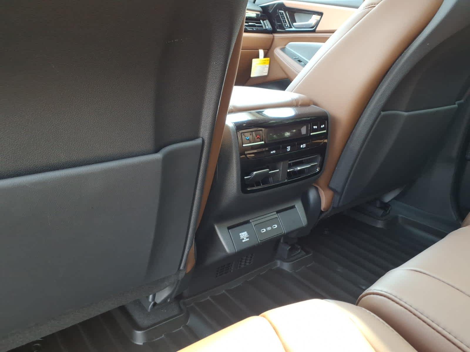 2025 Acura MDX SH-AWD w/Technology Package