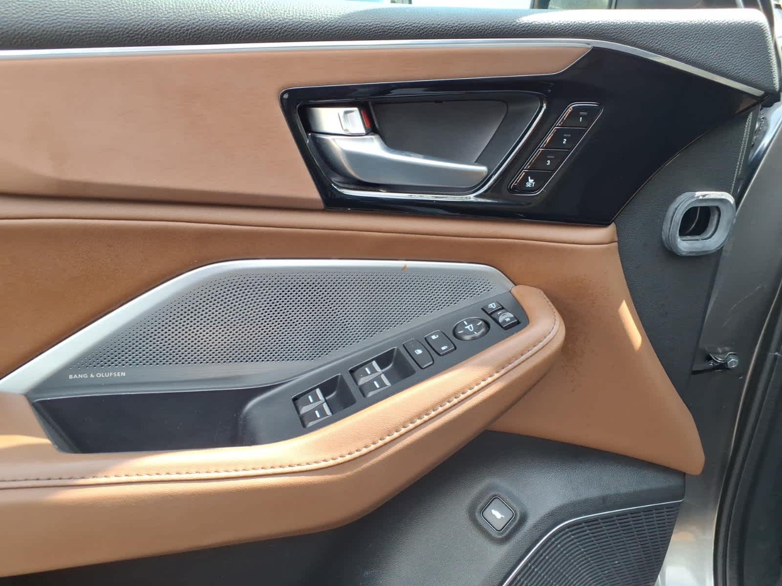 2025 Acura MDX SH-AWD w/Technology Package