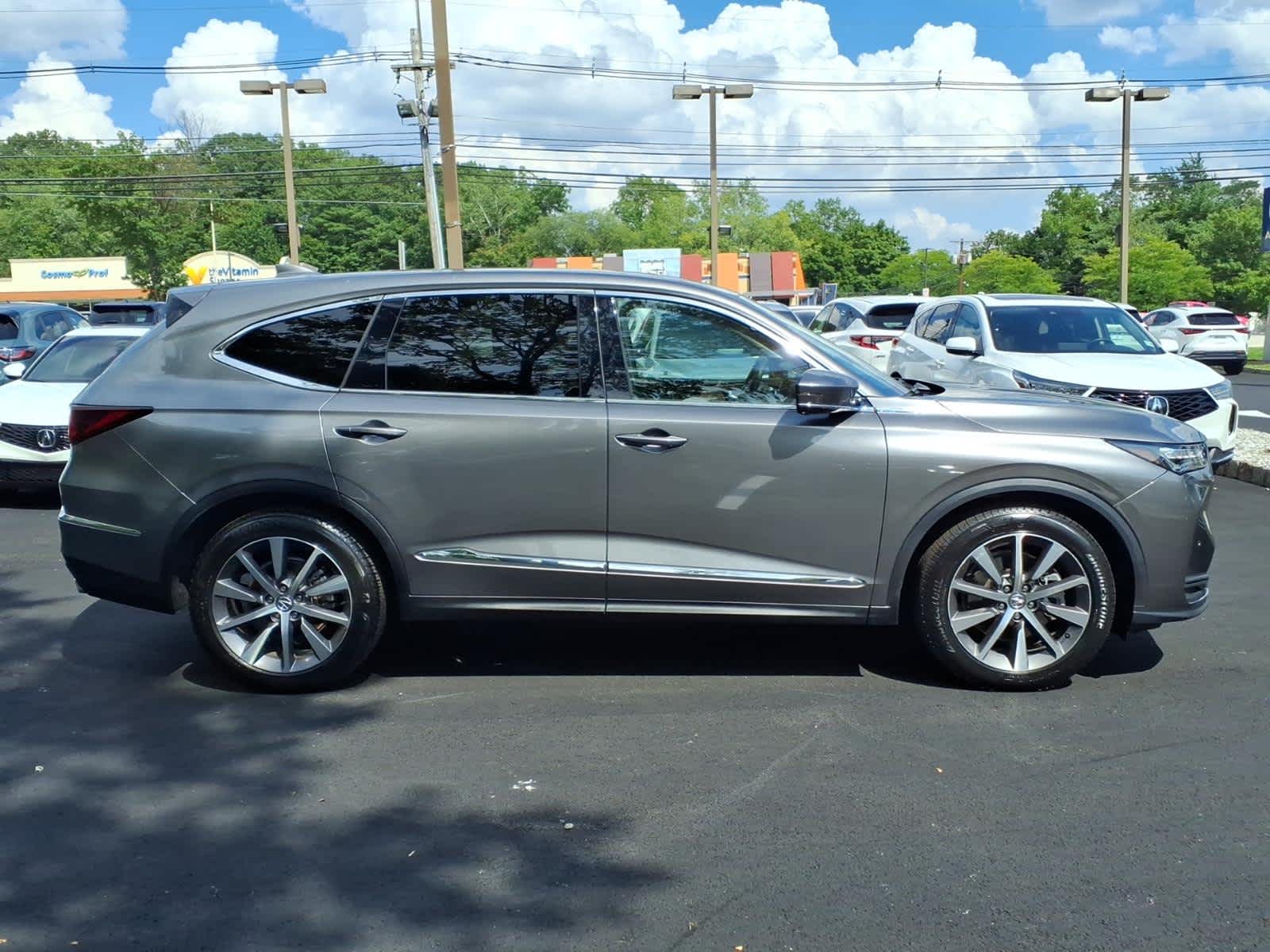 2025 Acura MDX SH-AWD w/Technology Package