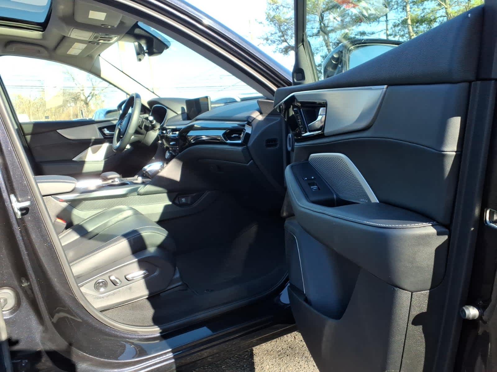 2024 Acura MDX SH-AWD w/Technology Package