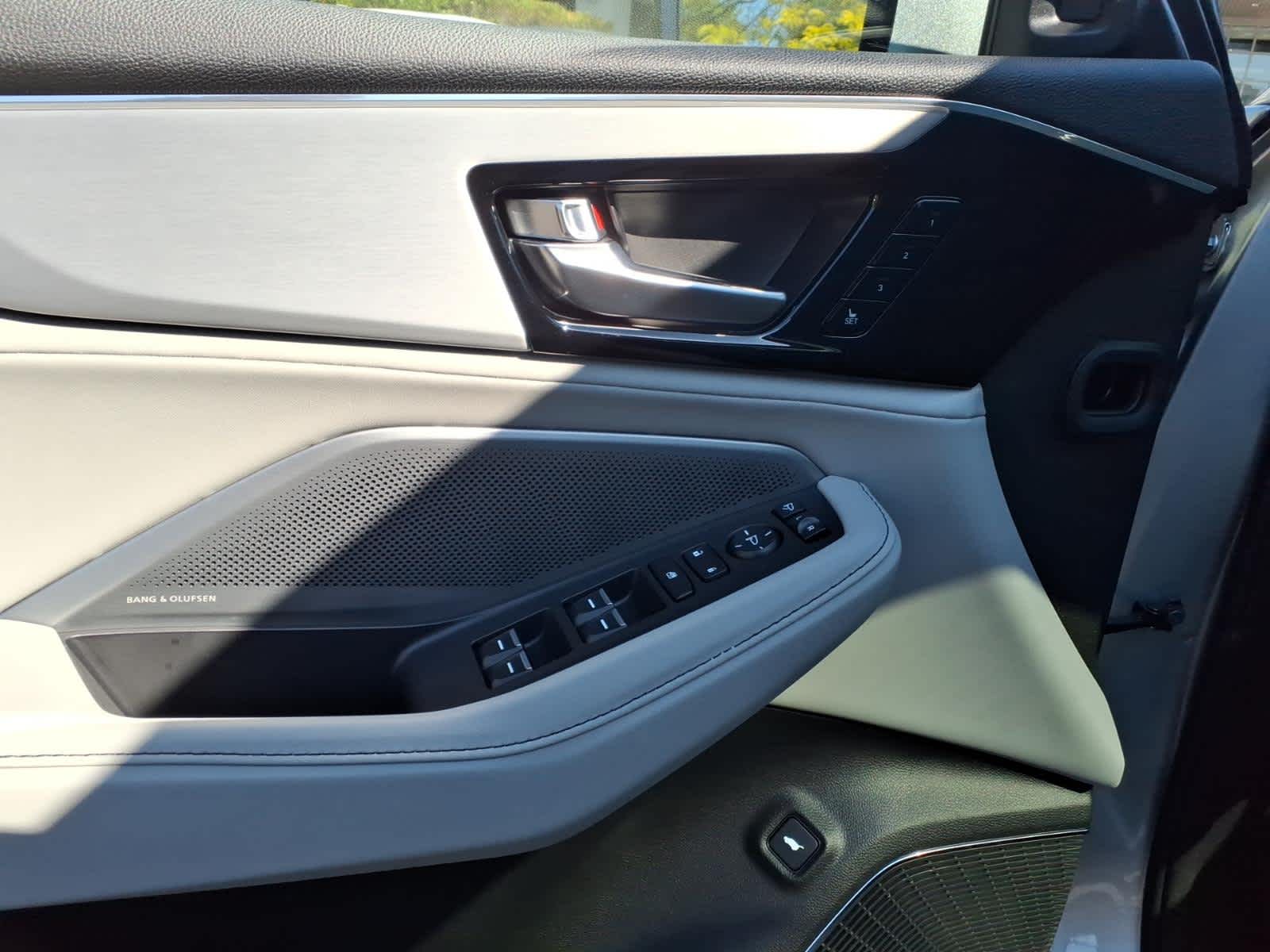 2026 Acura MDX SH-AWD w/Technology Package