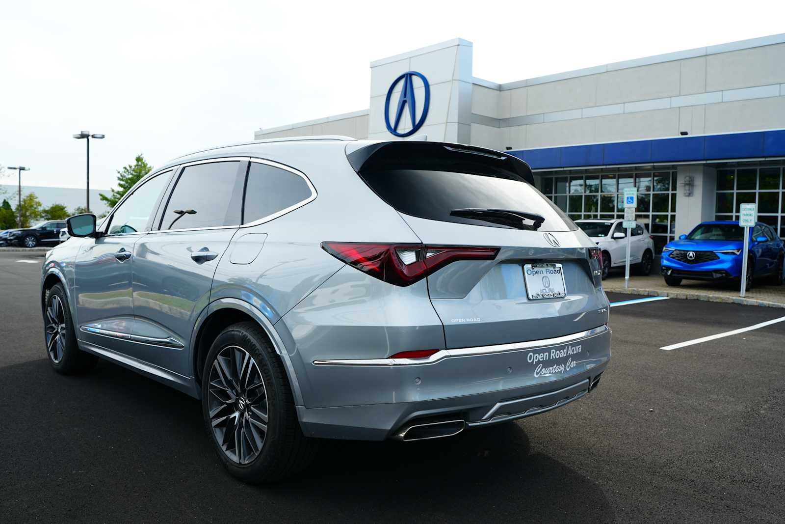 2026 Acura MDX SH-AWD w/Advance Package