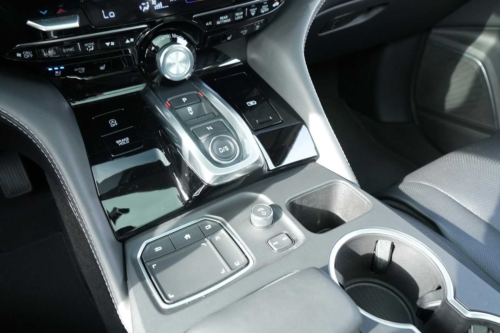 2023 Acura MDX SH-AWD w/Advance Package