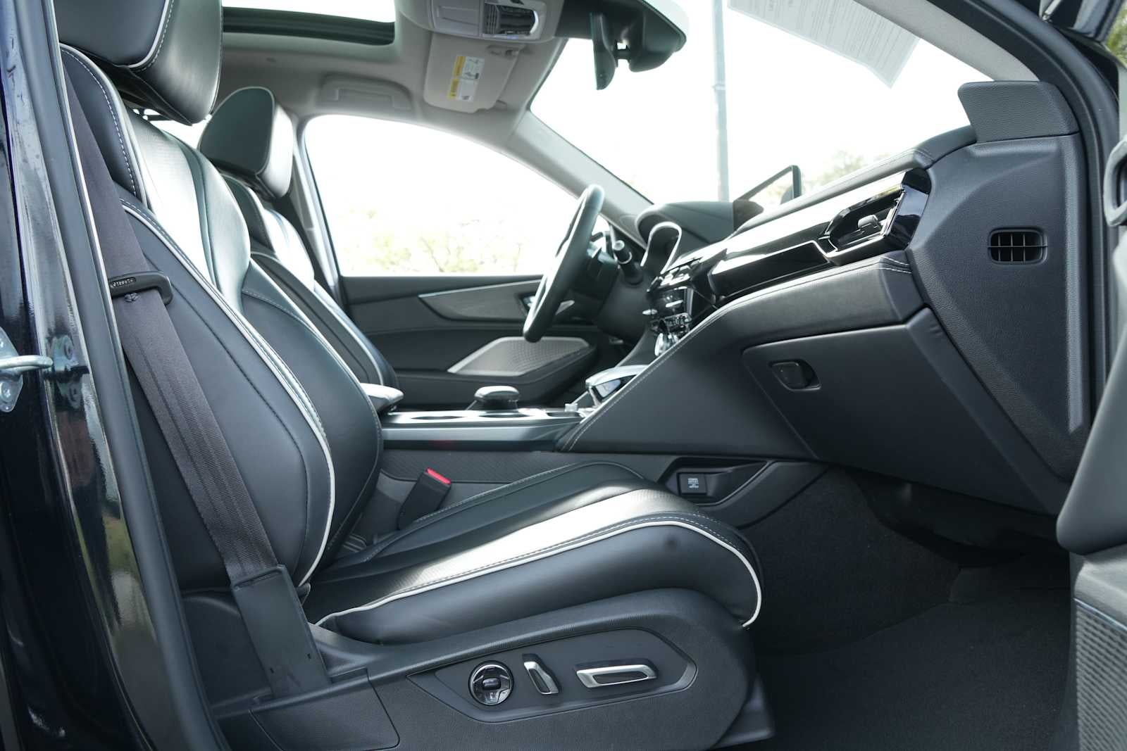 2023 Acura MDX SH-AWD w/Advance Package