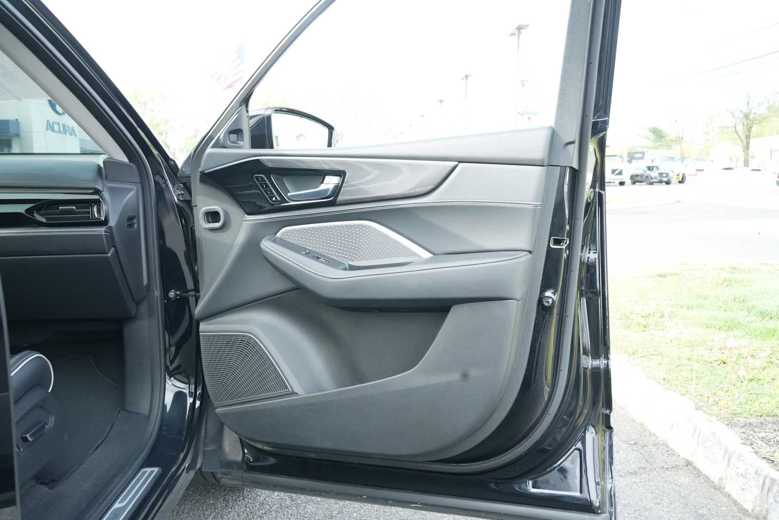 2023 Acura MDX SH-AWD w/Advance Package