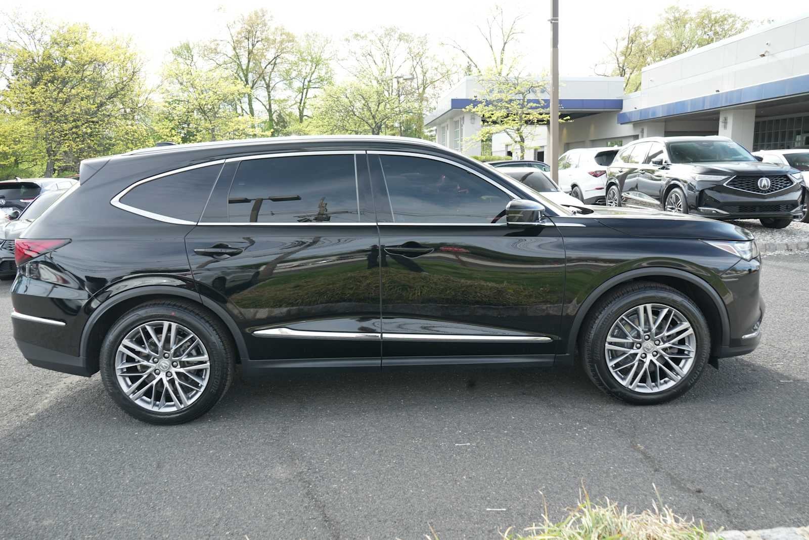 2023 Acura MDX SH-AWD w/Advance Package