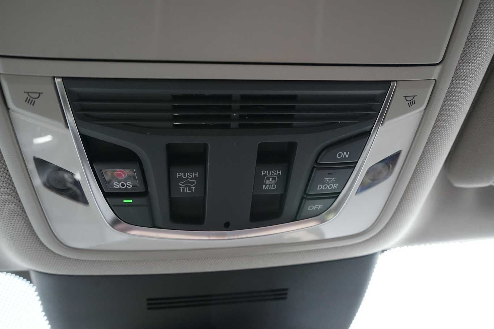 2025 Acura MDX SH-AWD w/Advance Package