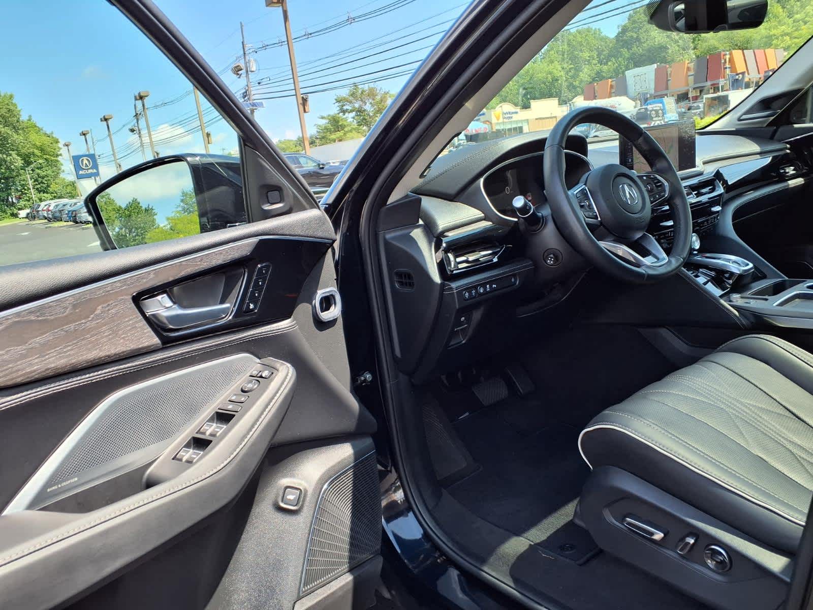 2025 Acura MDX SH-AWD w/Advance Package