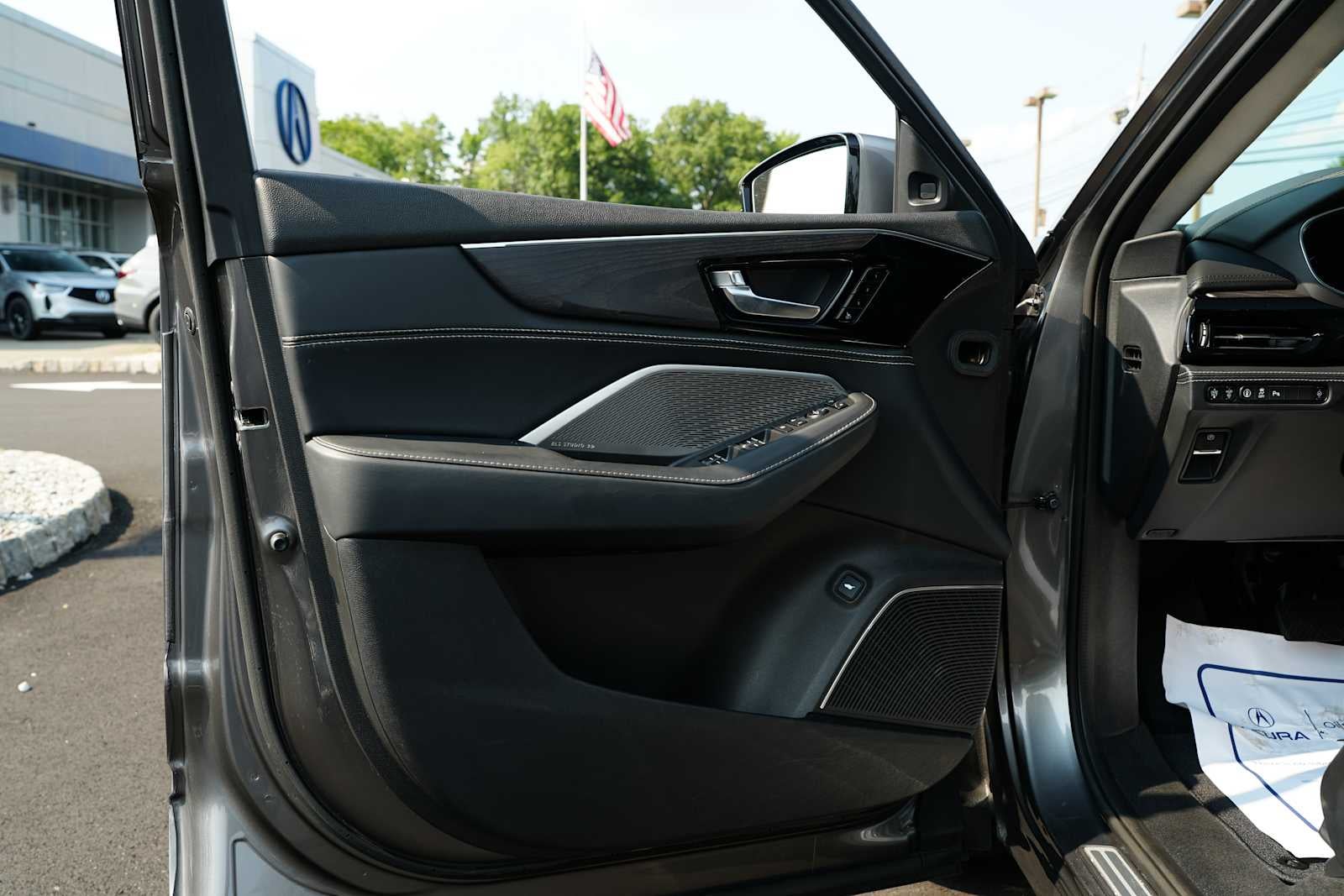2023 Acura MDX SH-AWD w/Advance Package