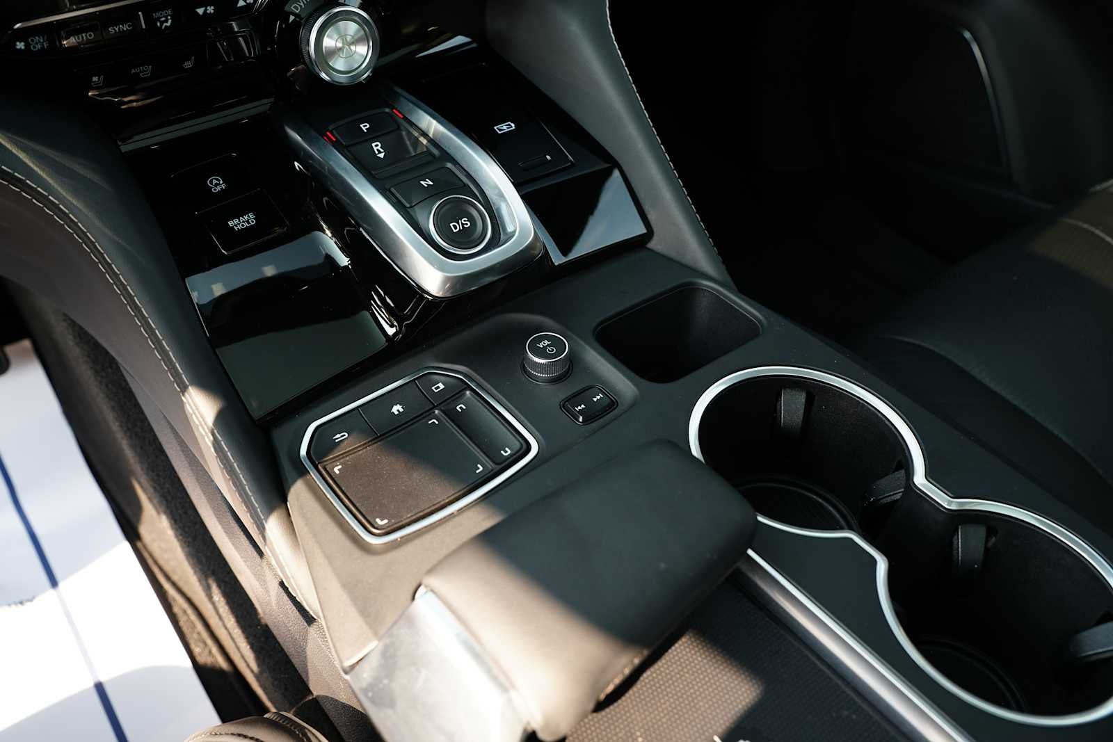 2023 Acura MDX SH-AWD w/Advance Package