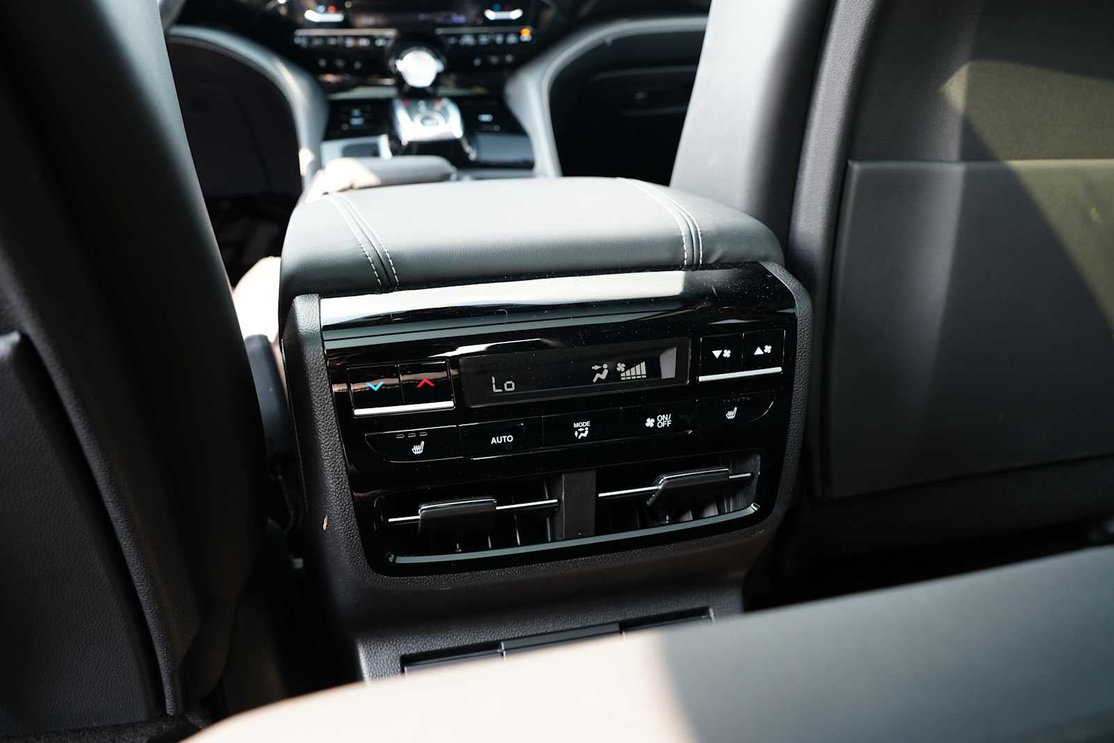 2023 Acura MDX SH-AWD w/Advance Package
