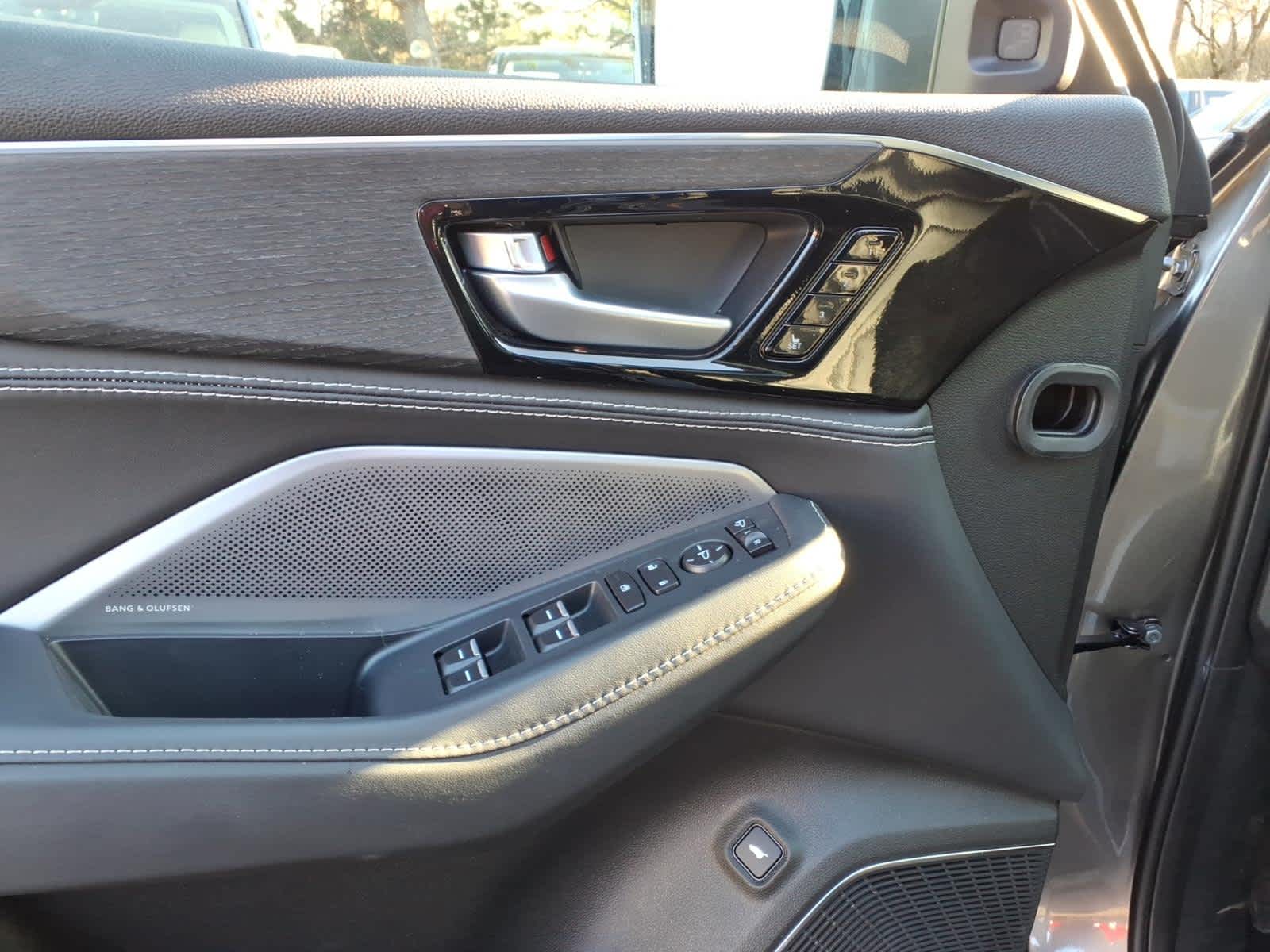 2026 Acura MDX SH-AWD w/Advance Package