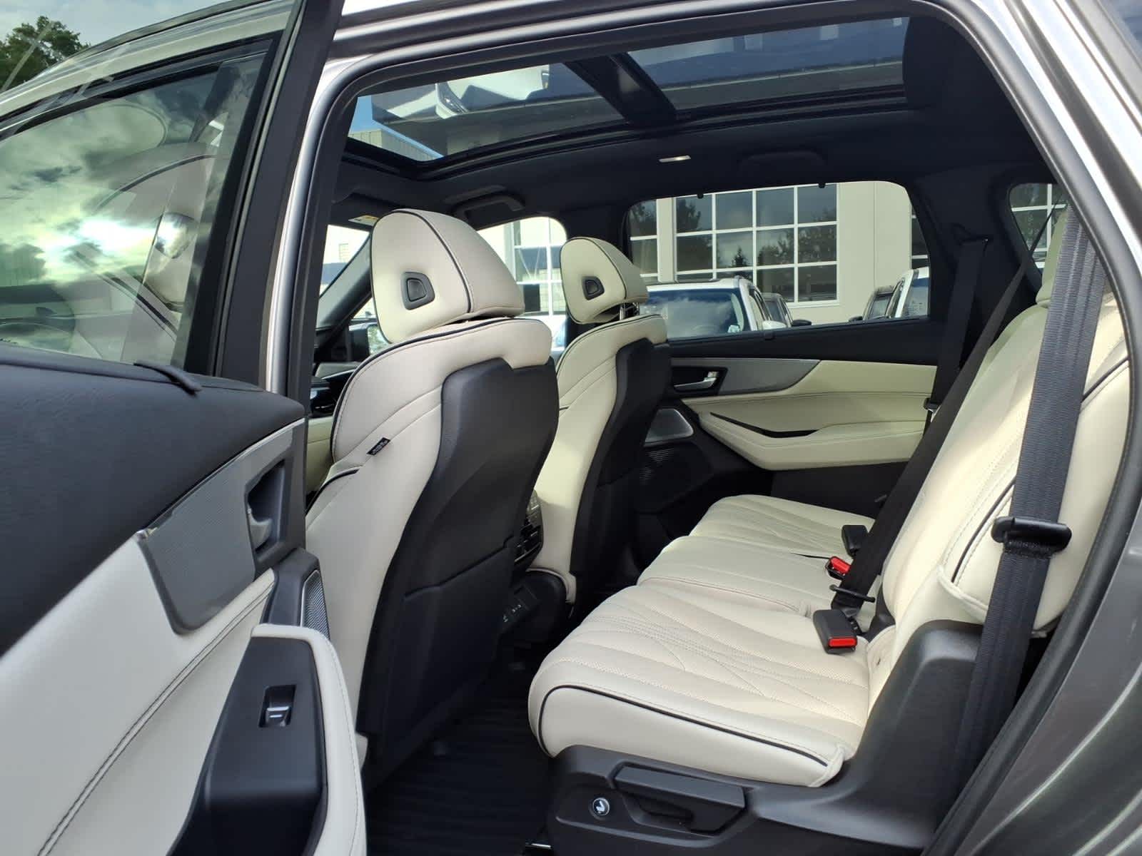 2026 Acura MDX SH-AWD w/A-Spec Advance Package