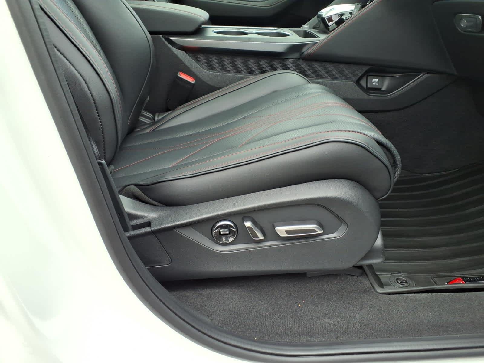 2026 Acura MDX SH-AWD w/A-Spec Advance Package