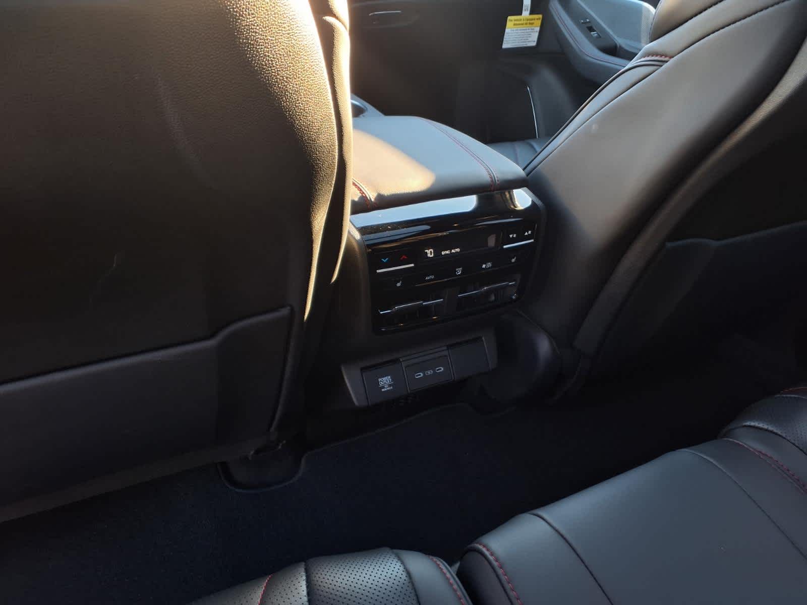 2026 Acura MDX SH-AWD w/A-Spec Advance Package