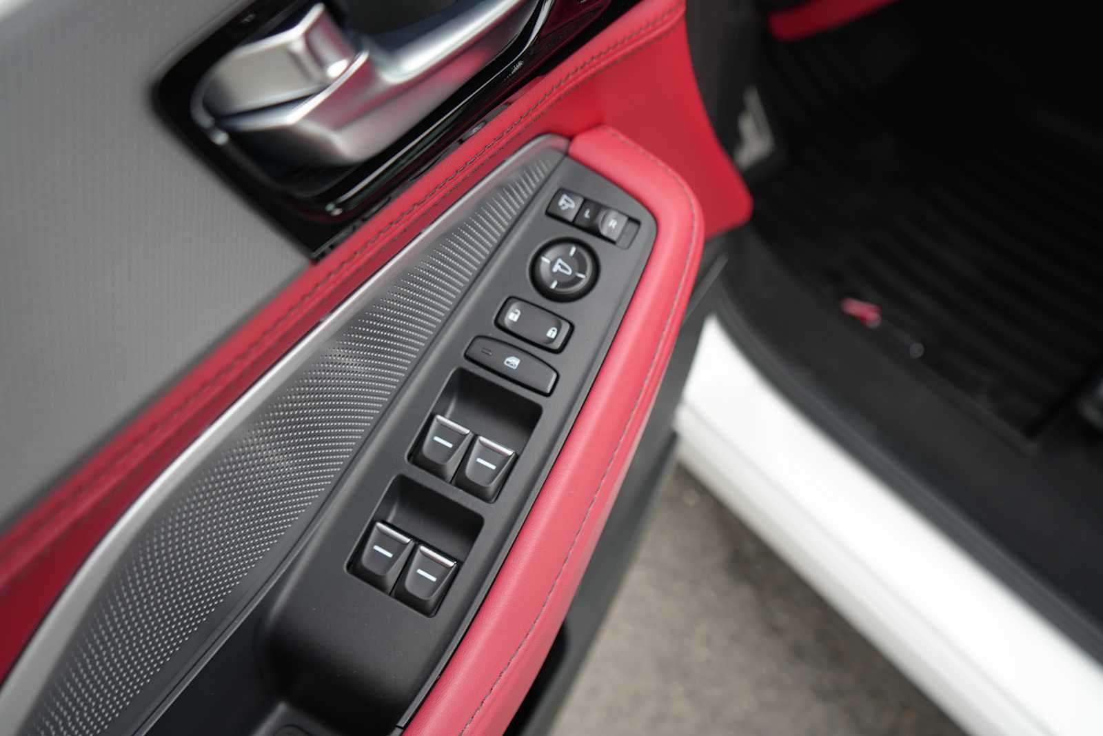 2026 Acura MDX SH-AWD w/A-Spec Advance Package