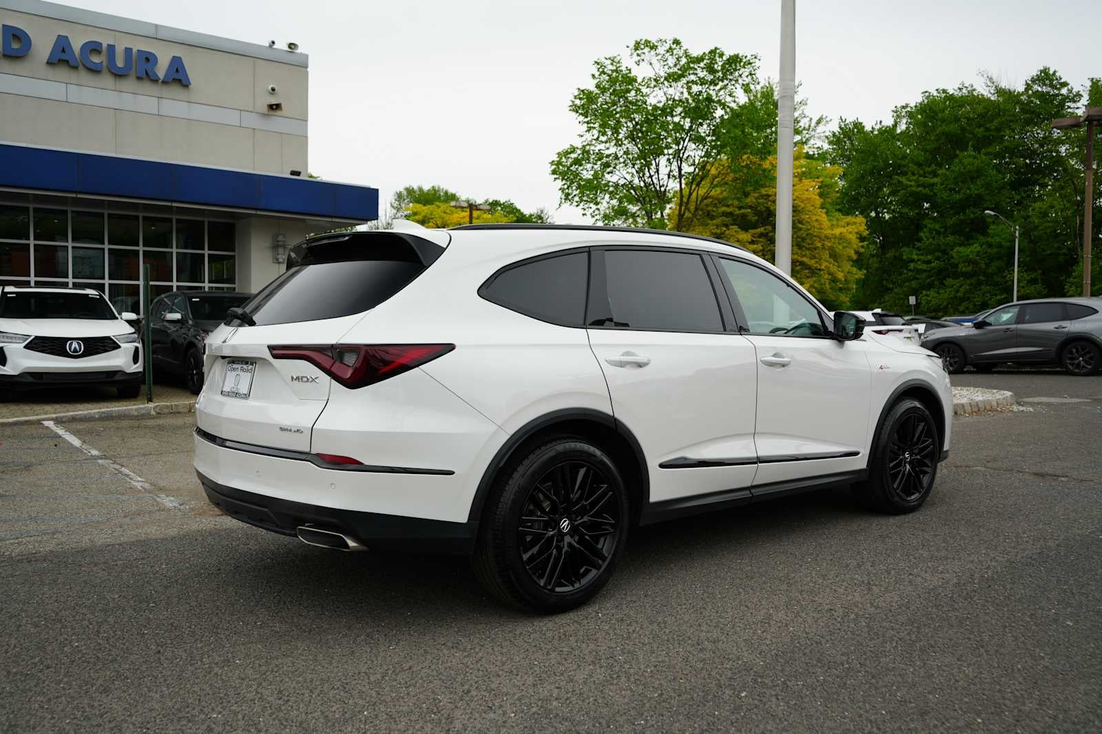 2026 Acura MDX SH-AWD w/A-Spec Advance Package