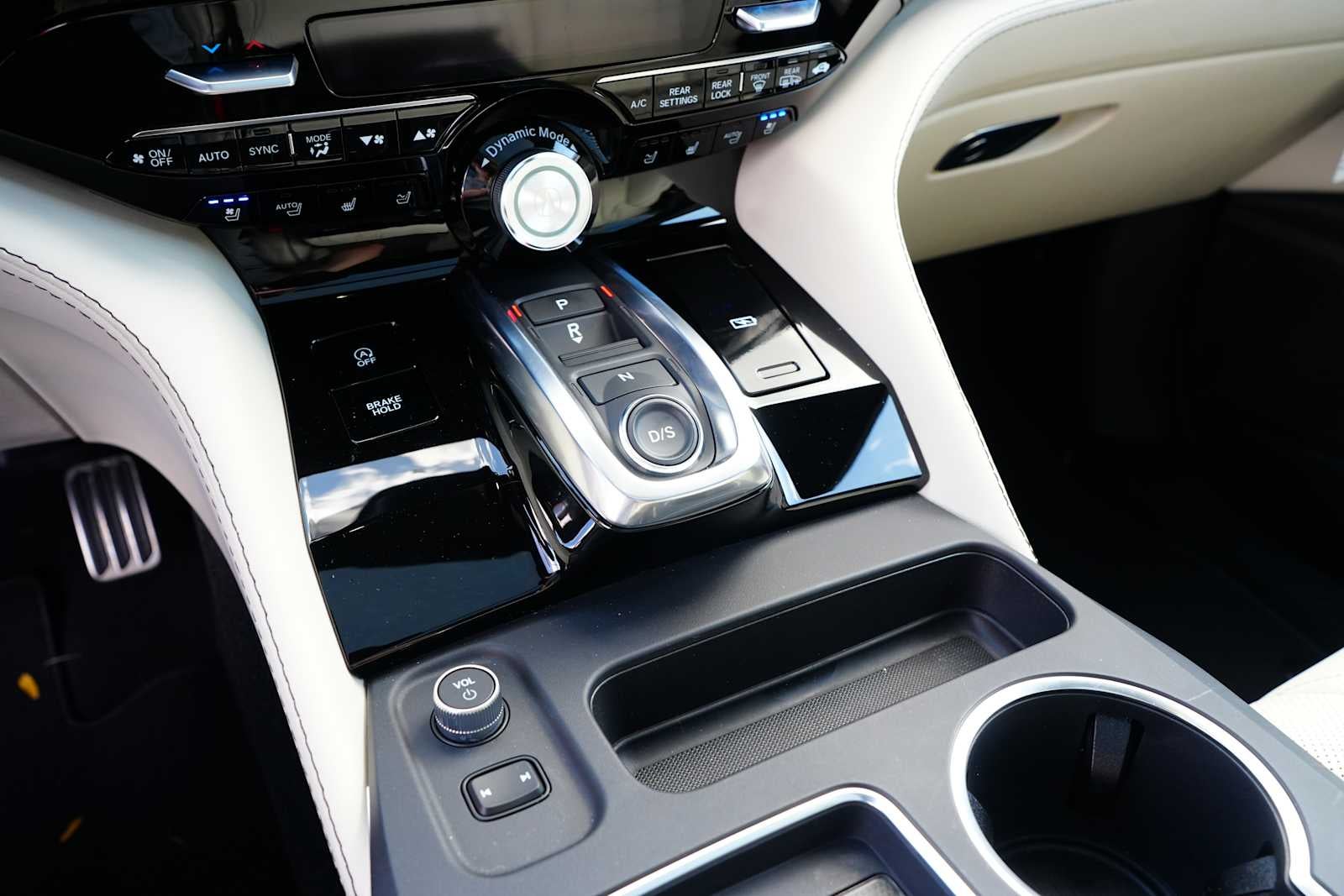 2026 Acura MDX SH-AWD w/A-Spec Advance Package