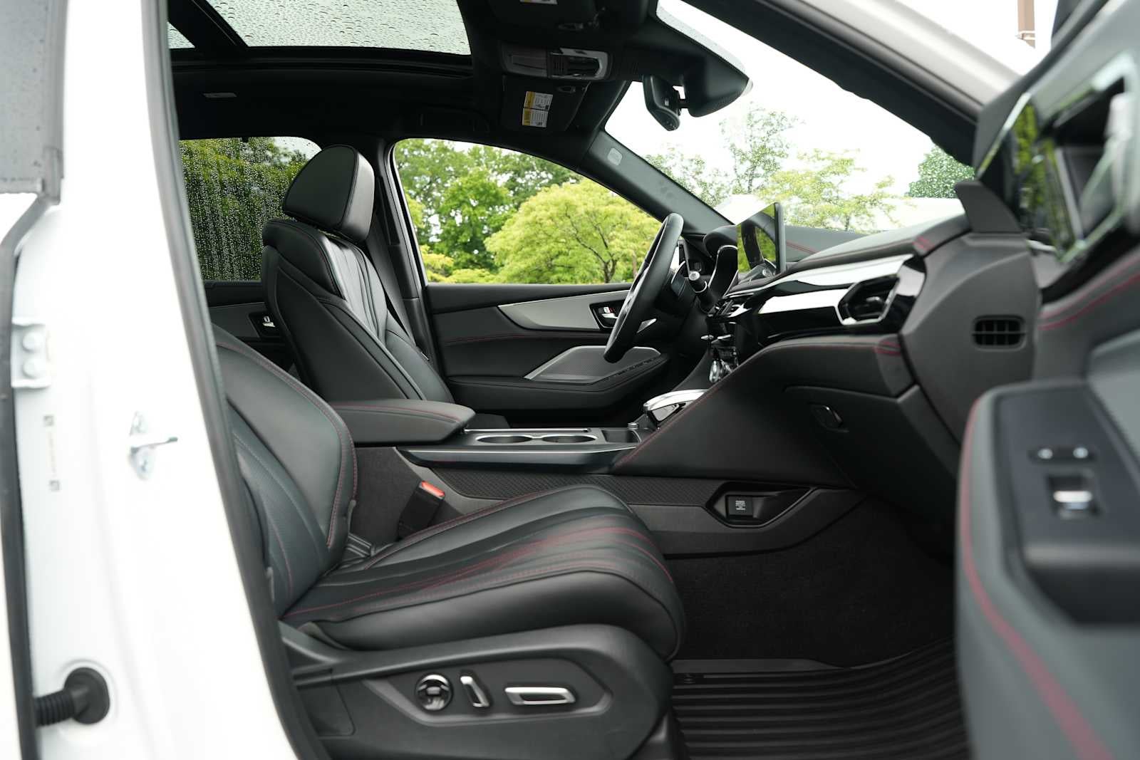 2026 Acura MDX SH-AWD w/A-Spec Advance Package
