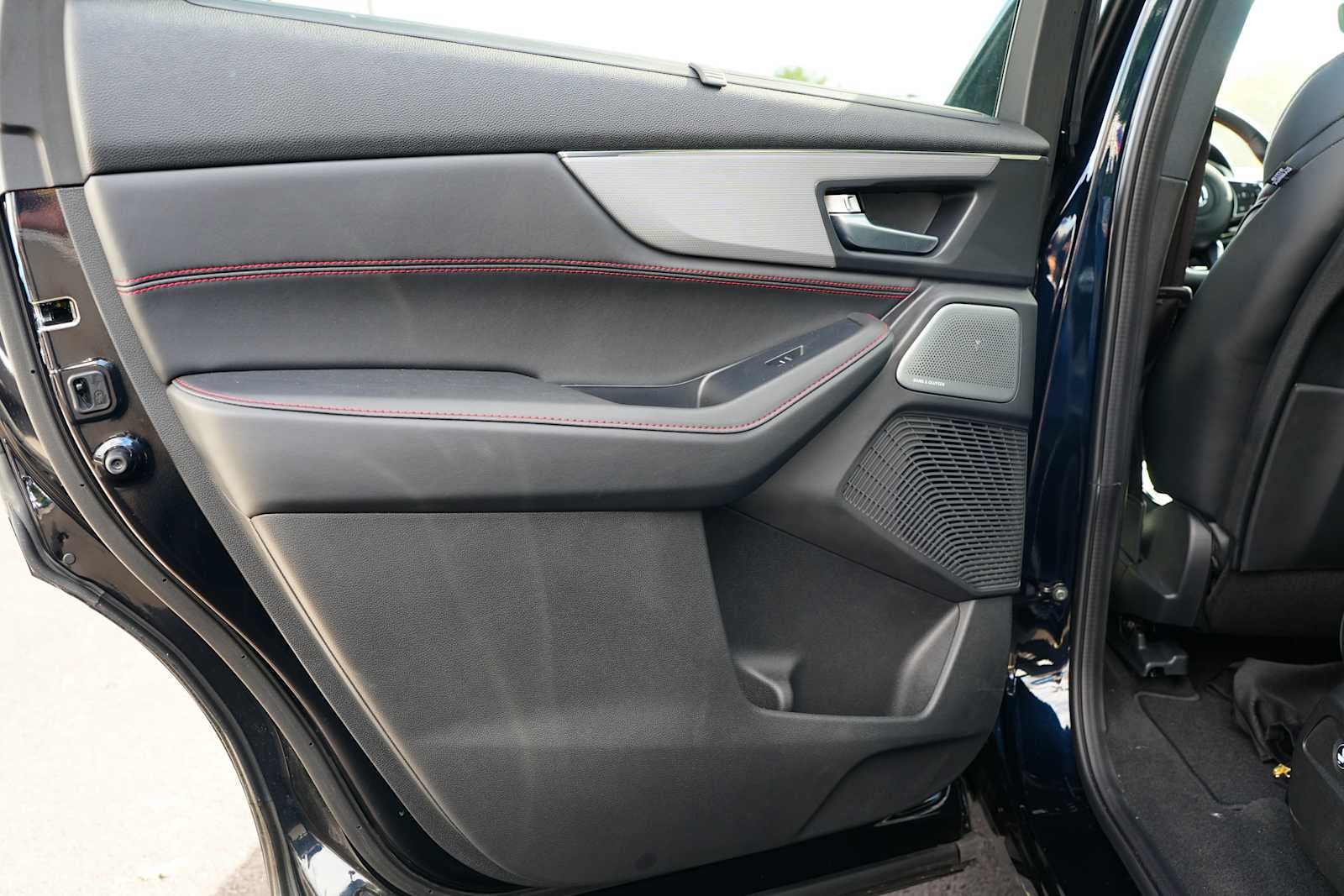 2026 Acura MDX SH-AWD w/A-Spec Advance Package