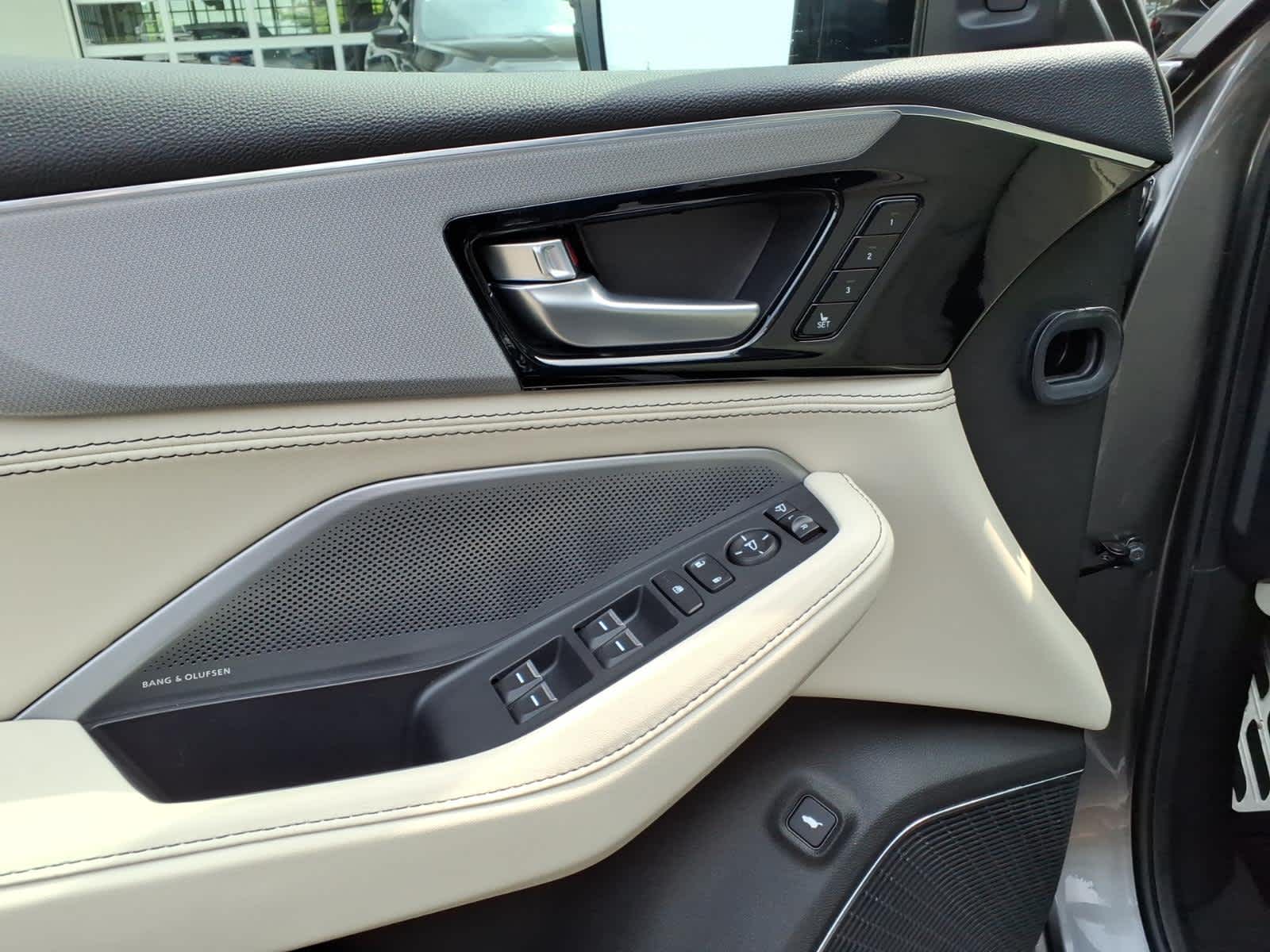 2026 Acura MDX SH-AWD w/A-Spec Advance Package