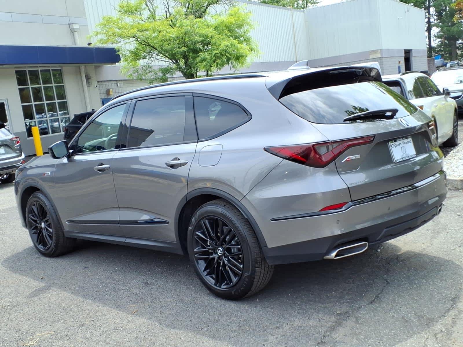 2026 Acura MDX SH-AWD w/A-Spec Advance Package