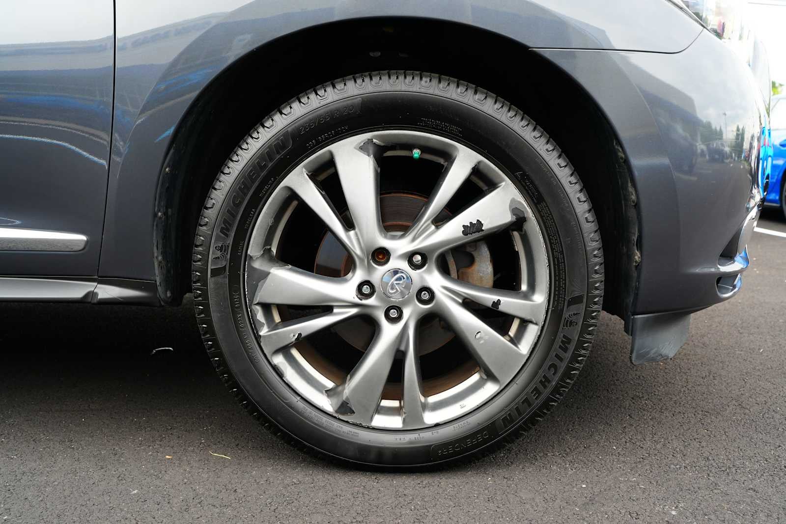 2013 INFINITI JX35 AWD 4dr