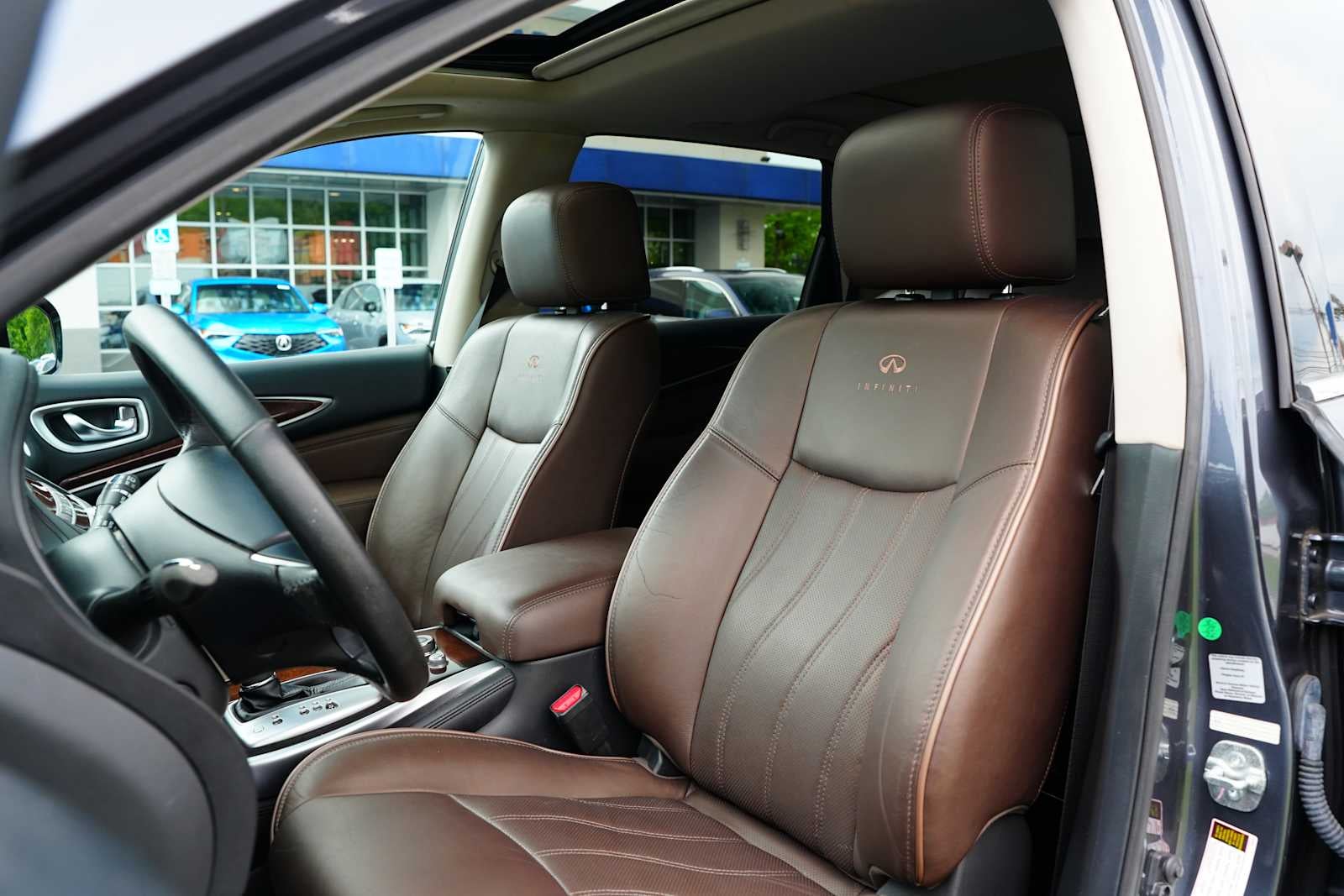 2013 INFINITI JX35 AWD 4dr