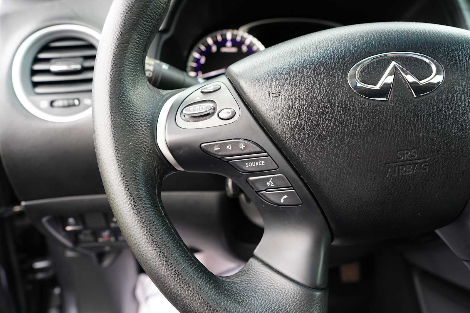 2013 INFINITI JX35 AWD 4dr