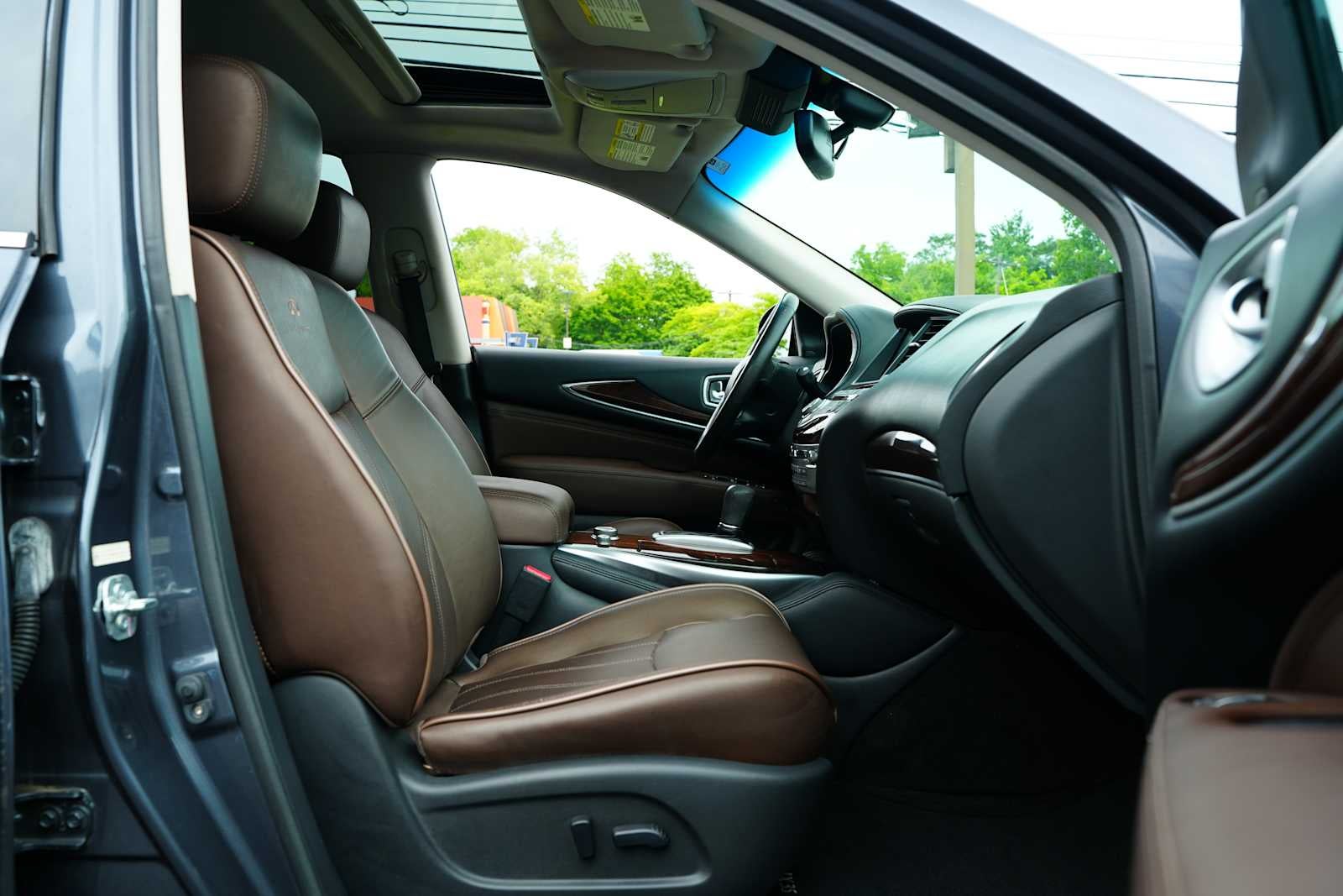 2013 INFINITI JX35 AWD 4dr
