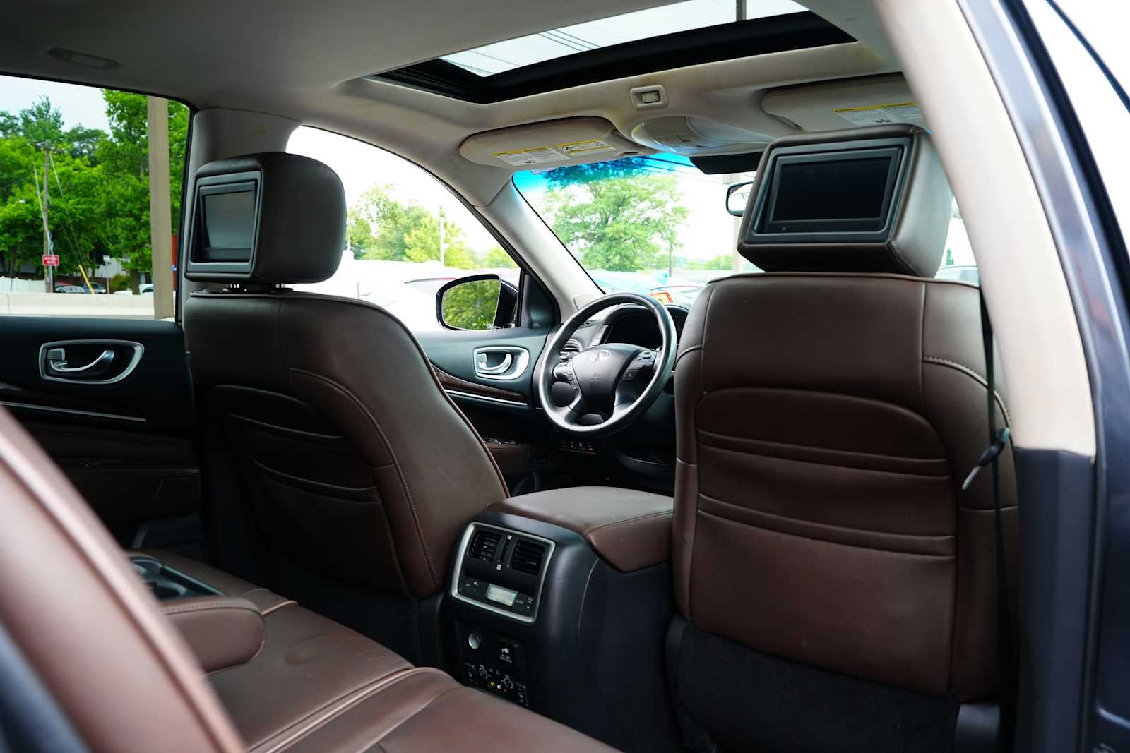 2013 INFINITI JX35 AWD 4dr