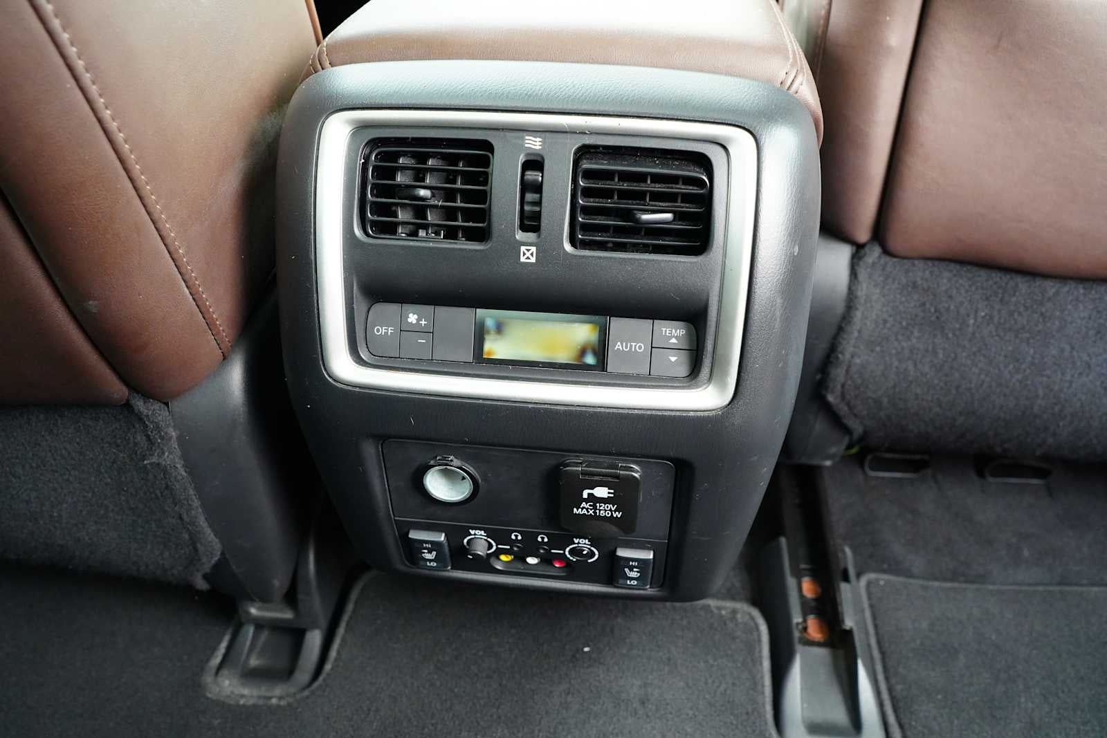 2013 INFINITI JX35 AWD 4dr