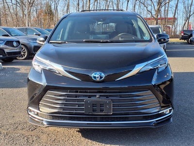2024 Toyota Sienna Platinum AWD 7-Passenger