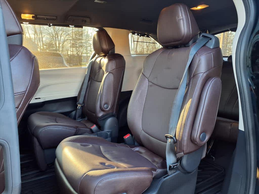 2024 Toyota Sienna Platinum AWD 7-Passenger