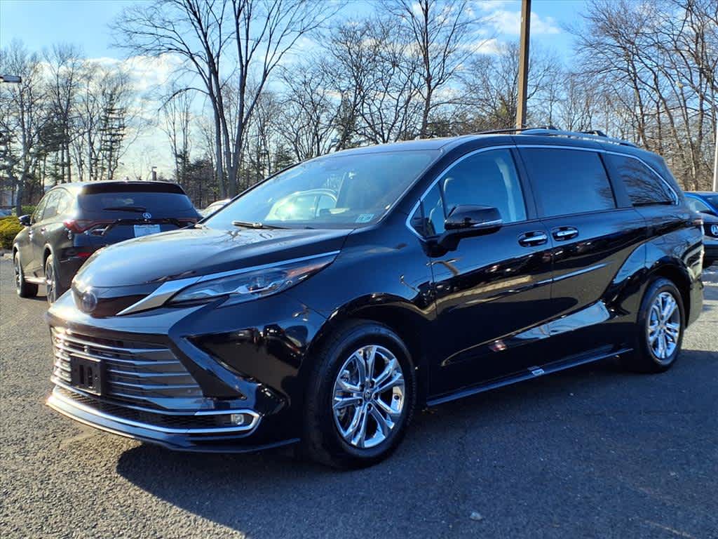 2024 Toyota Sienna Platinum AWD 7-Passenger