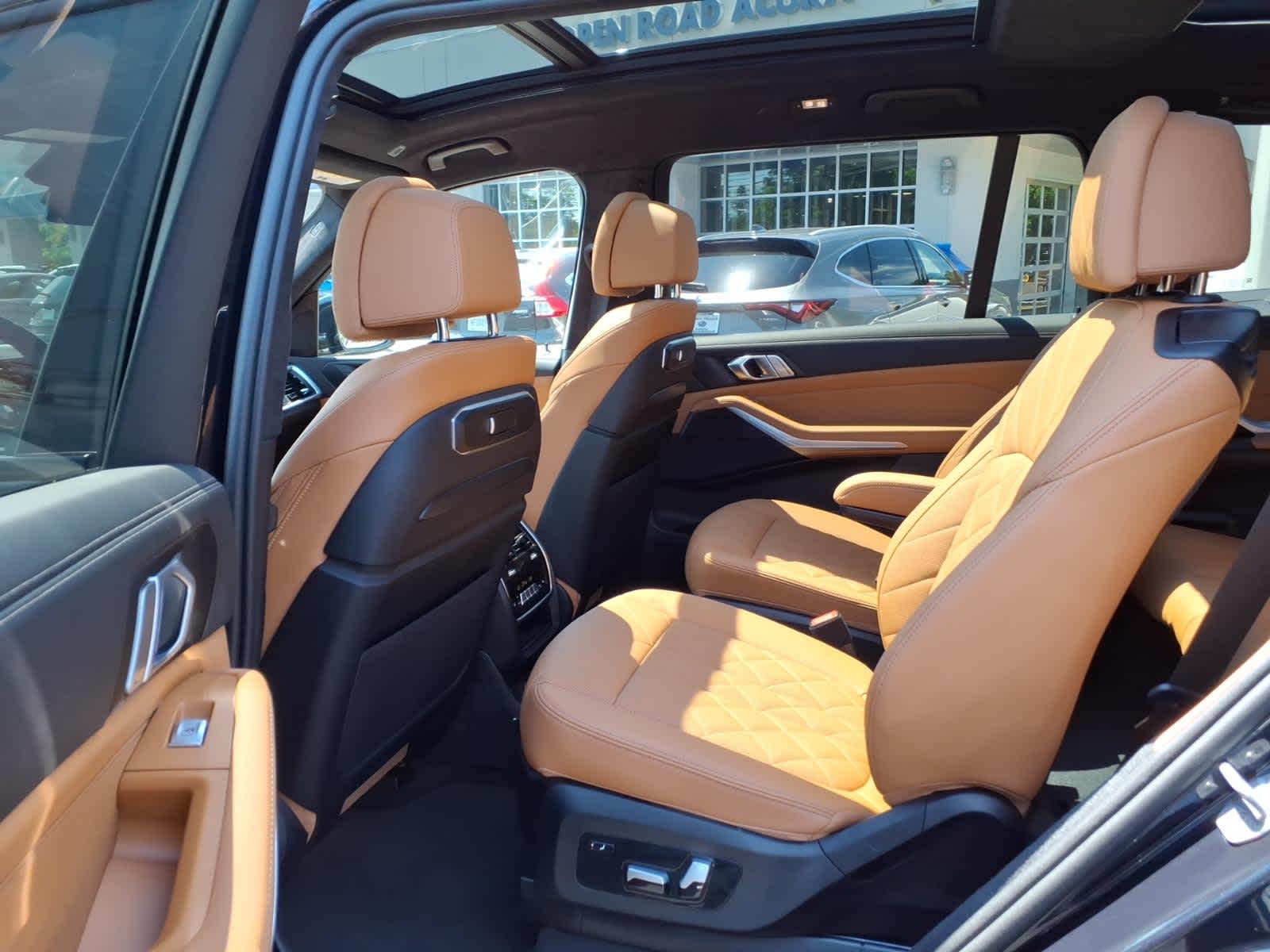 2024 BMW X7 xDrive40i Sports Activity Vehicle