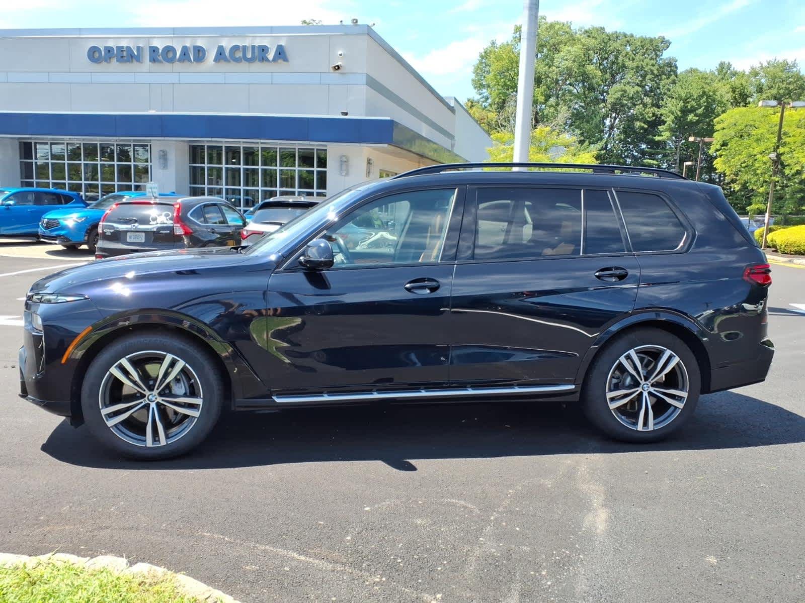 2024 BMW X7 xDrive40i Sports Activity Vehicle