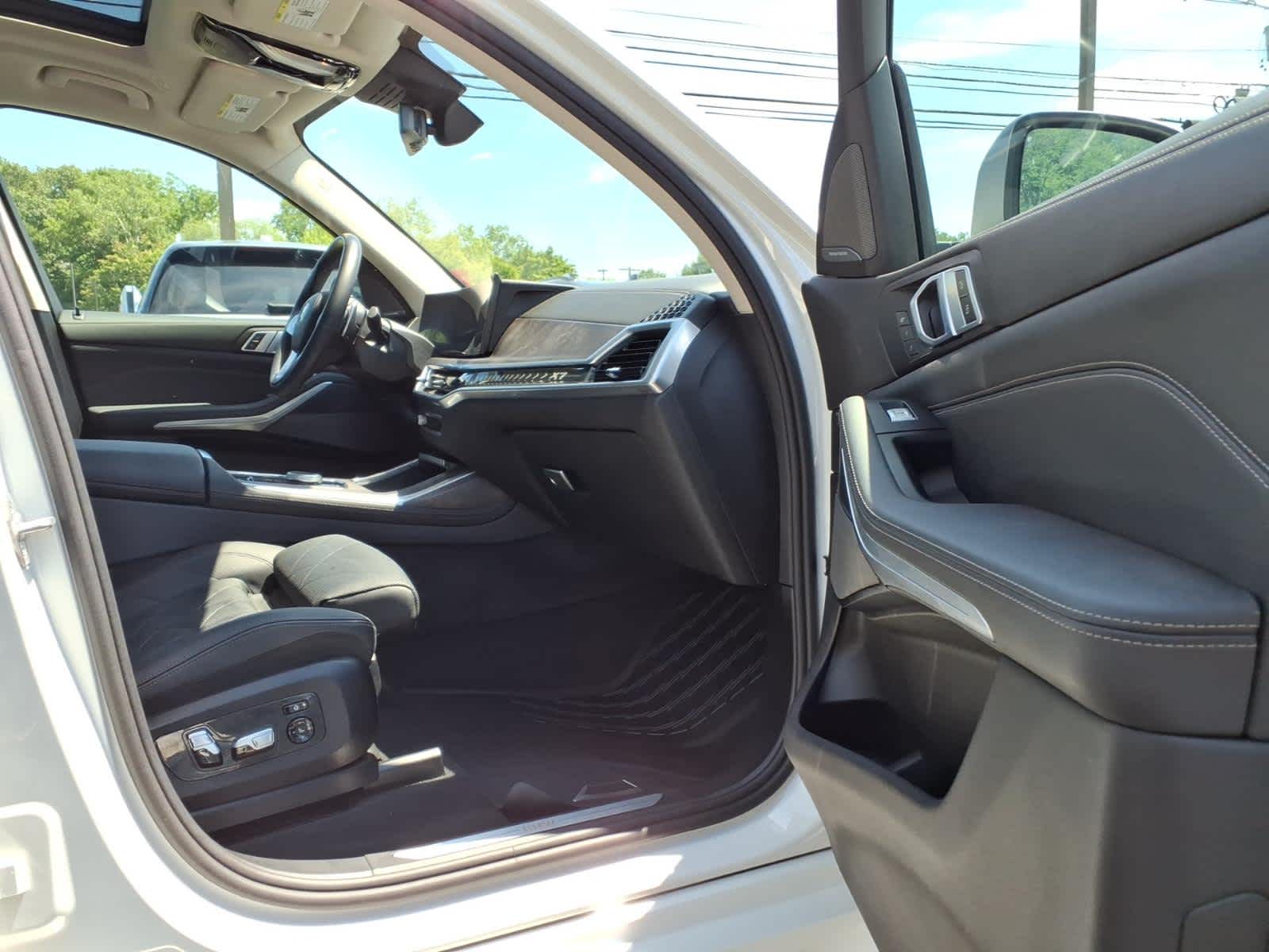 2024 BMW X7 xDrive40i Sports Activity Vehicle