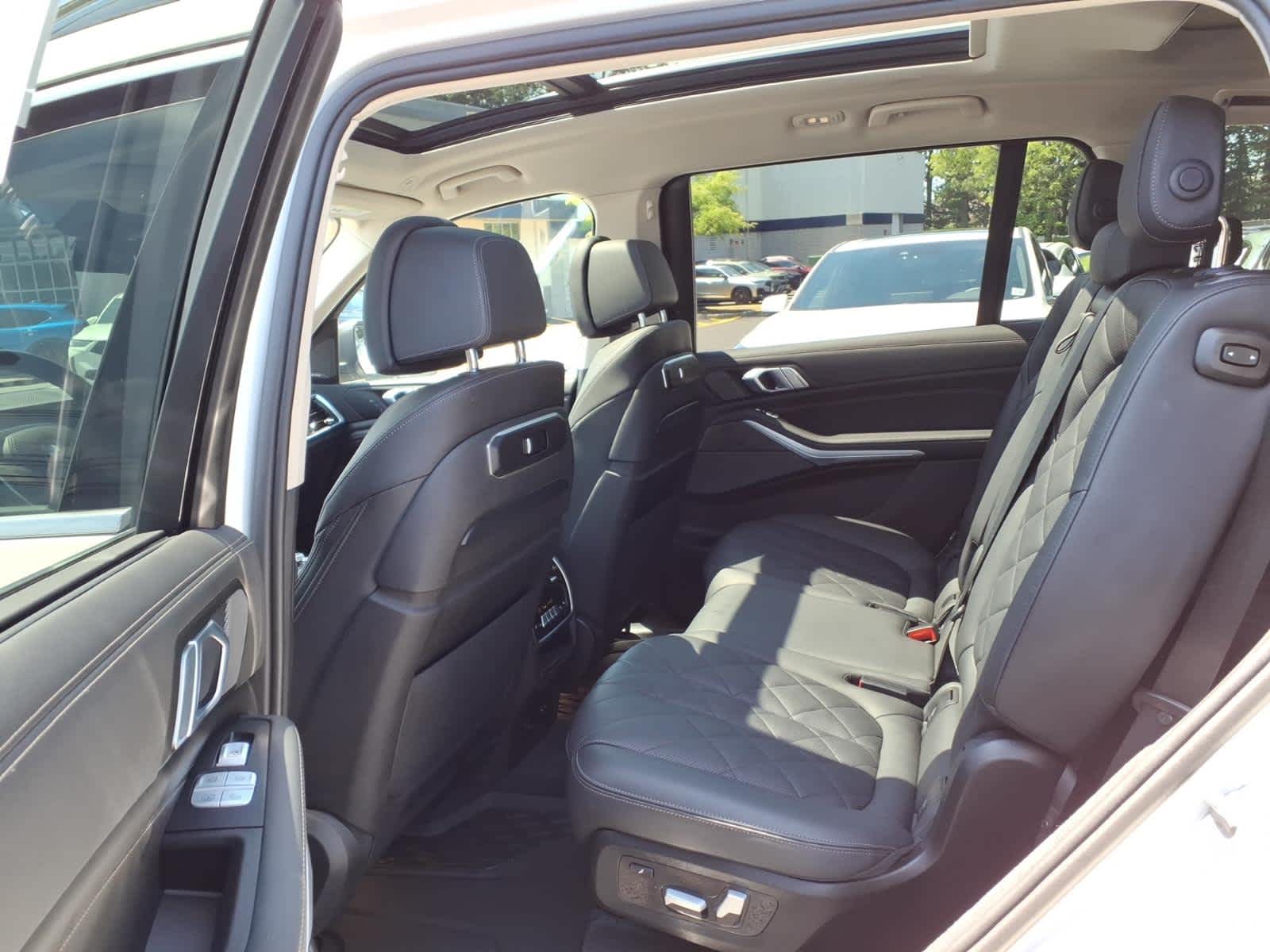 2024 BMW X7 xDrive40i Sports Activity Vehicle