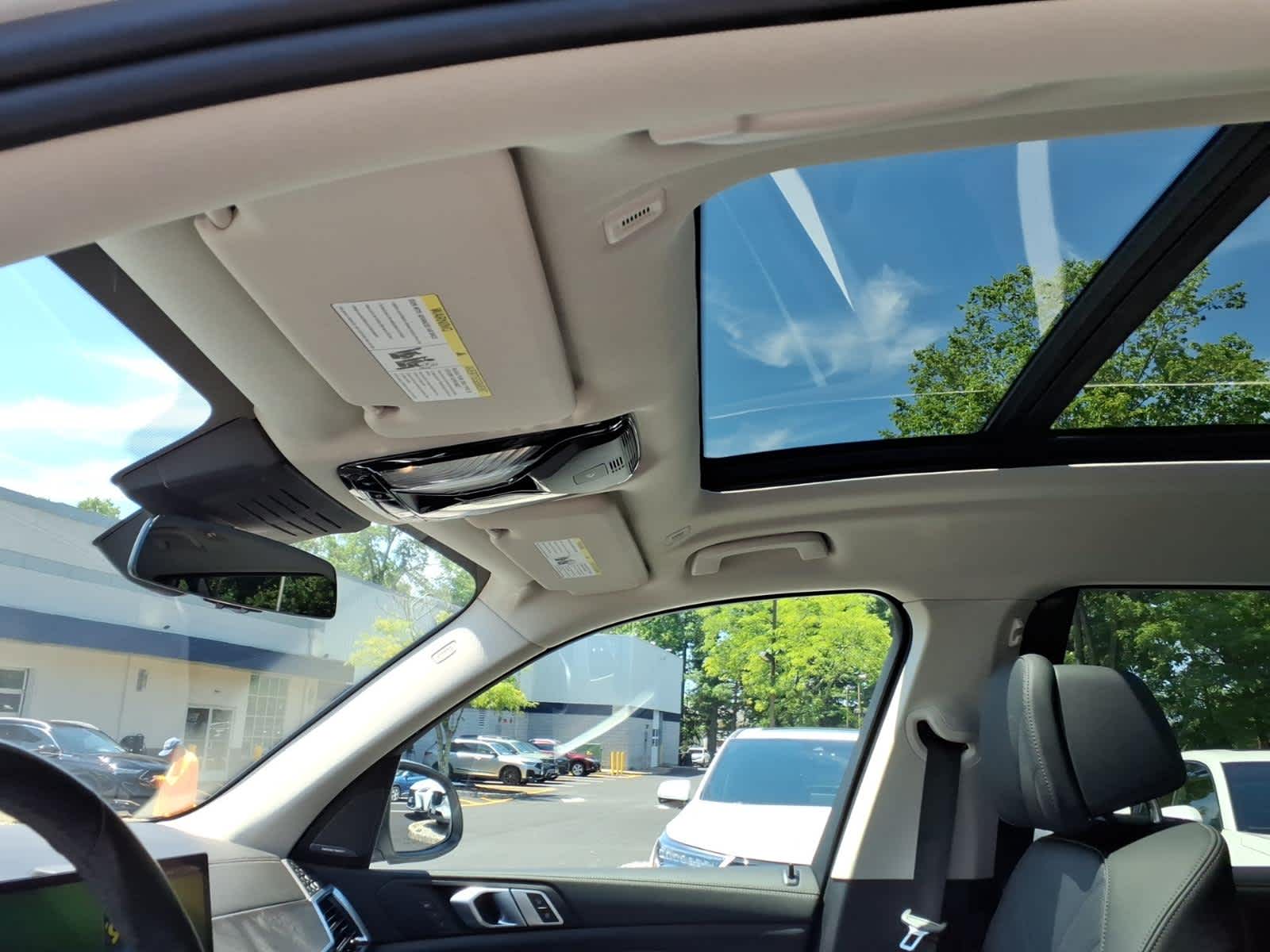 2024 BMW X7 xDrive40i Sports Activity Vehicle