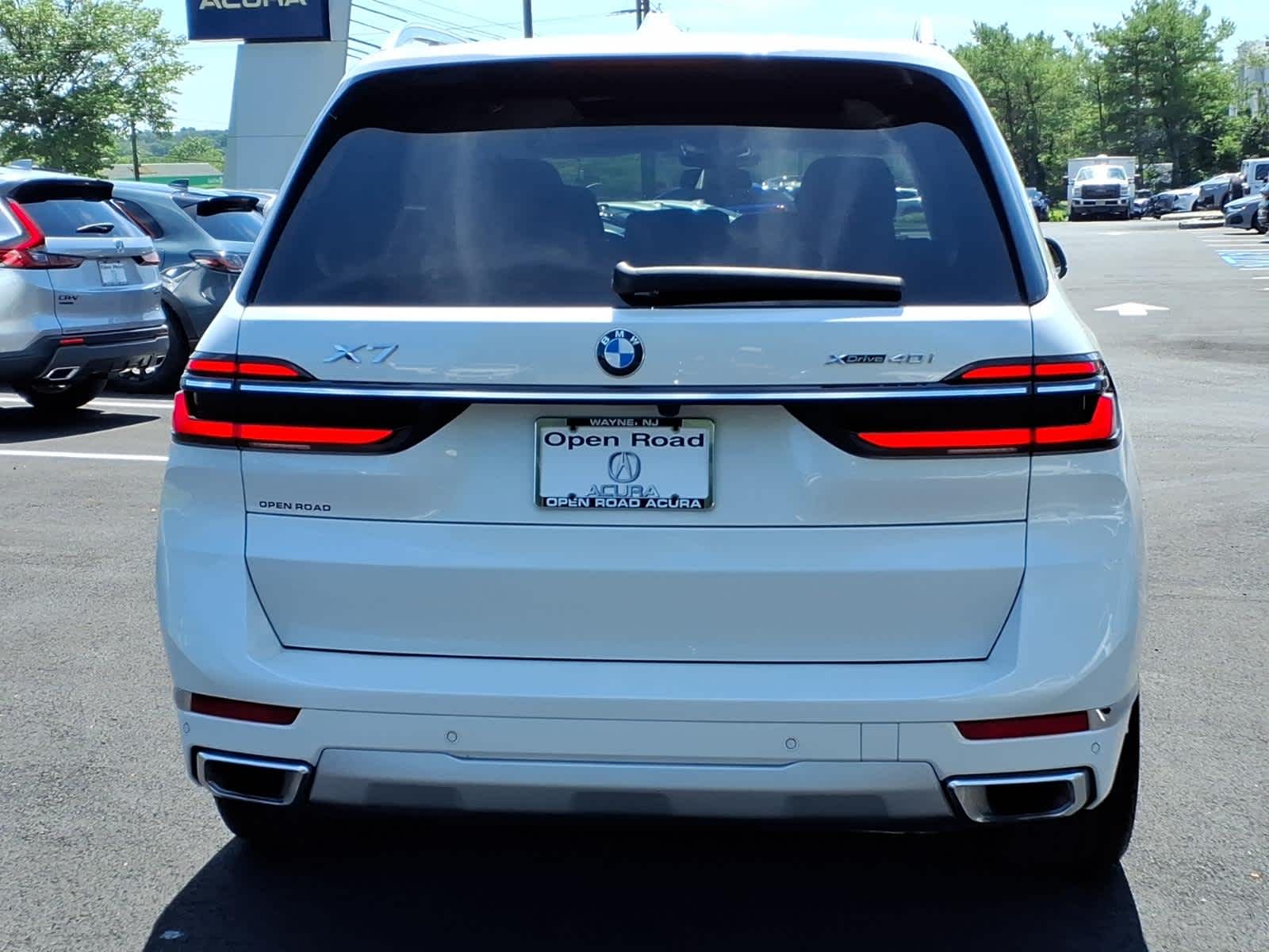 2024 BMW X7 xDrive40i Sports Activity Vehicle