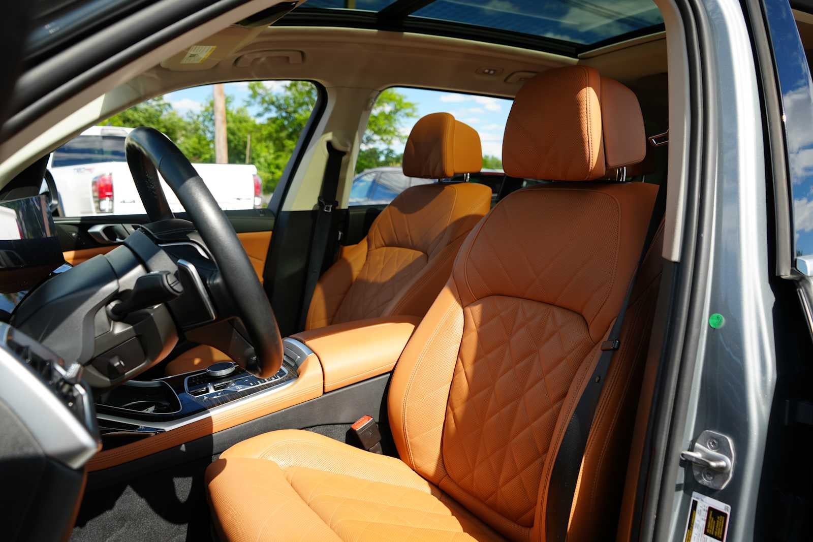 2023 BMW X7 xDrive40i Sports Activity Vehicle