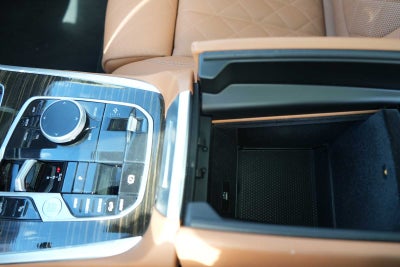 2023 BMW X7 xDrive40i Sports Activity Vehicle